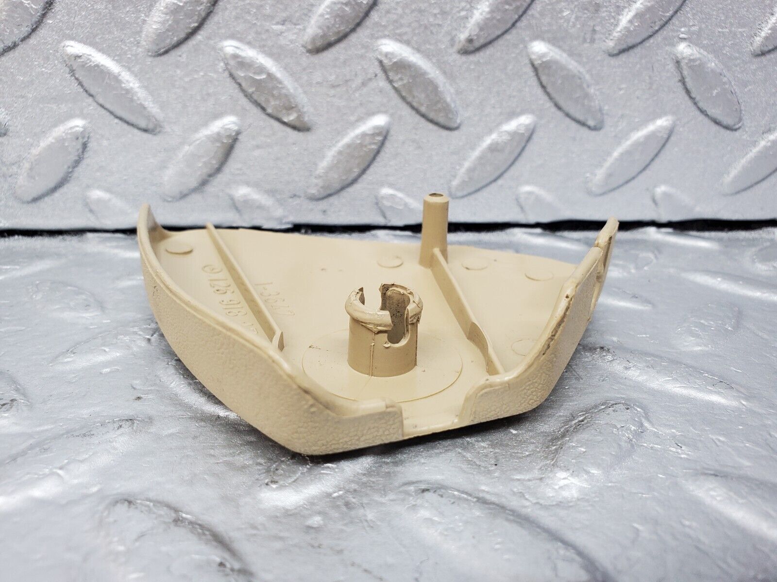 45971 Mercedes-Benz W126 420SE Front Seat Cover Trim Beige 1269181730