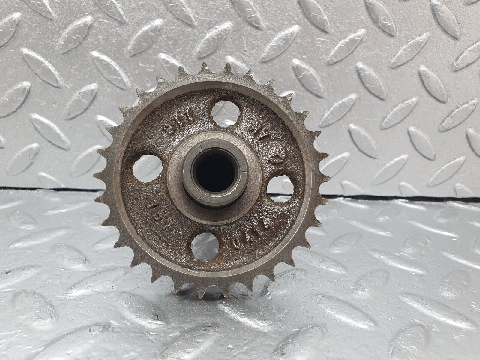 43692 Mercedes-Benz C126 380SEC Coupe Camshaft Intermediate Timing Gear 1161570414