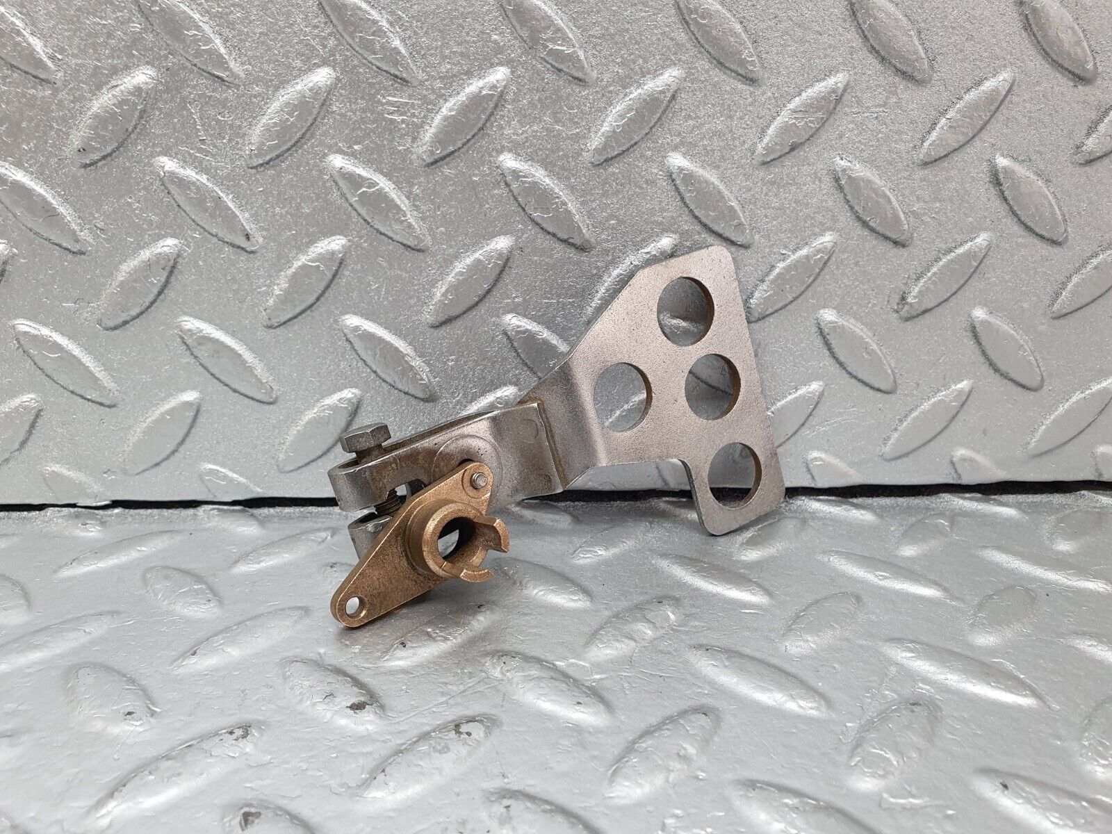 43437 Mercedes-Benz W108 280SE Automatic Gearbox Linkage Bracket