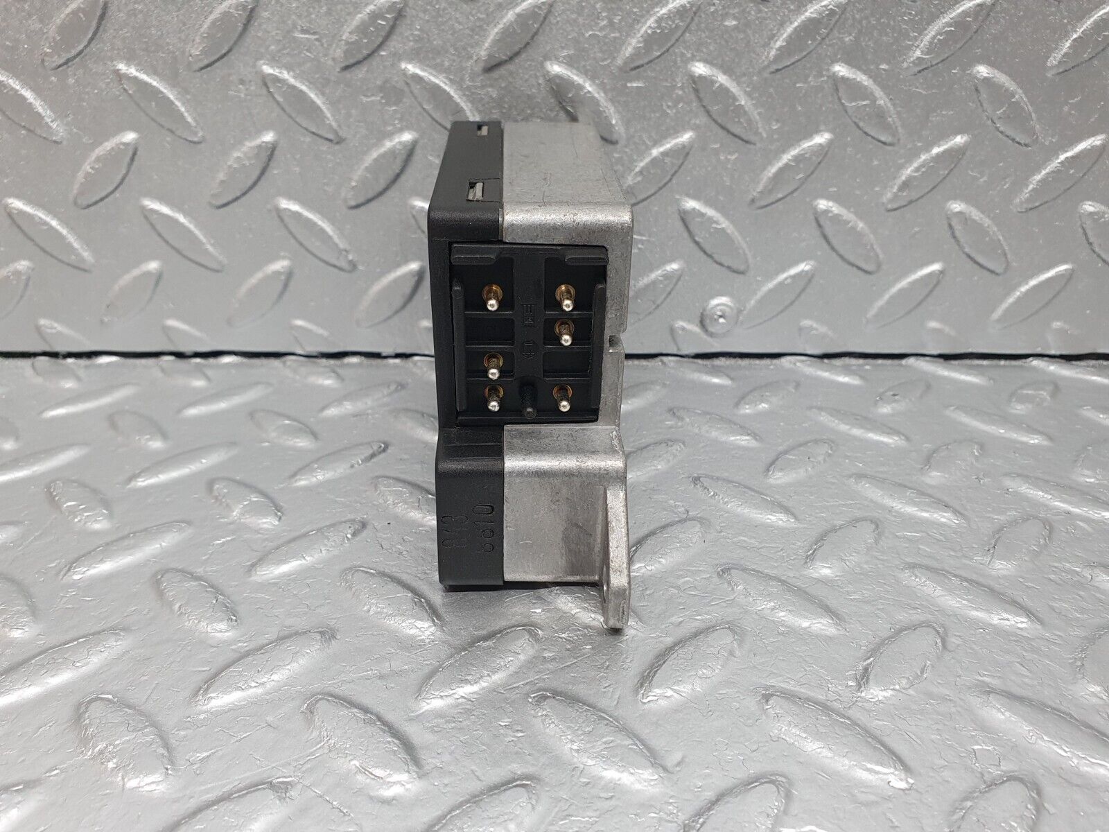 41645 Mercedes-Benz W124 200E Airbag Crash Sensor 0038200810