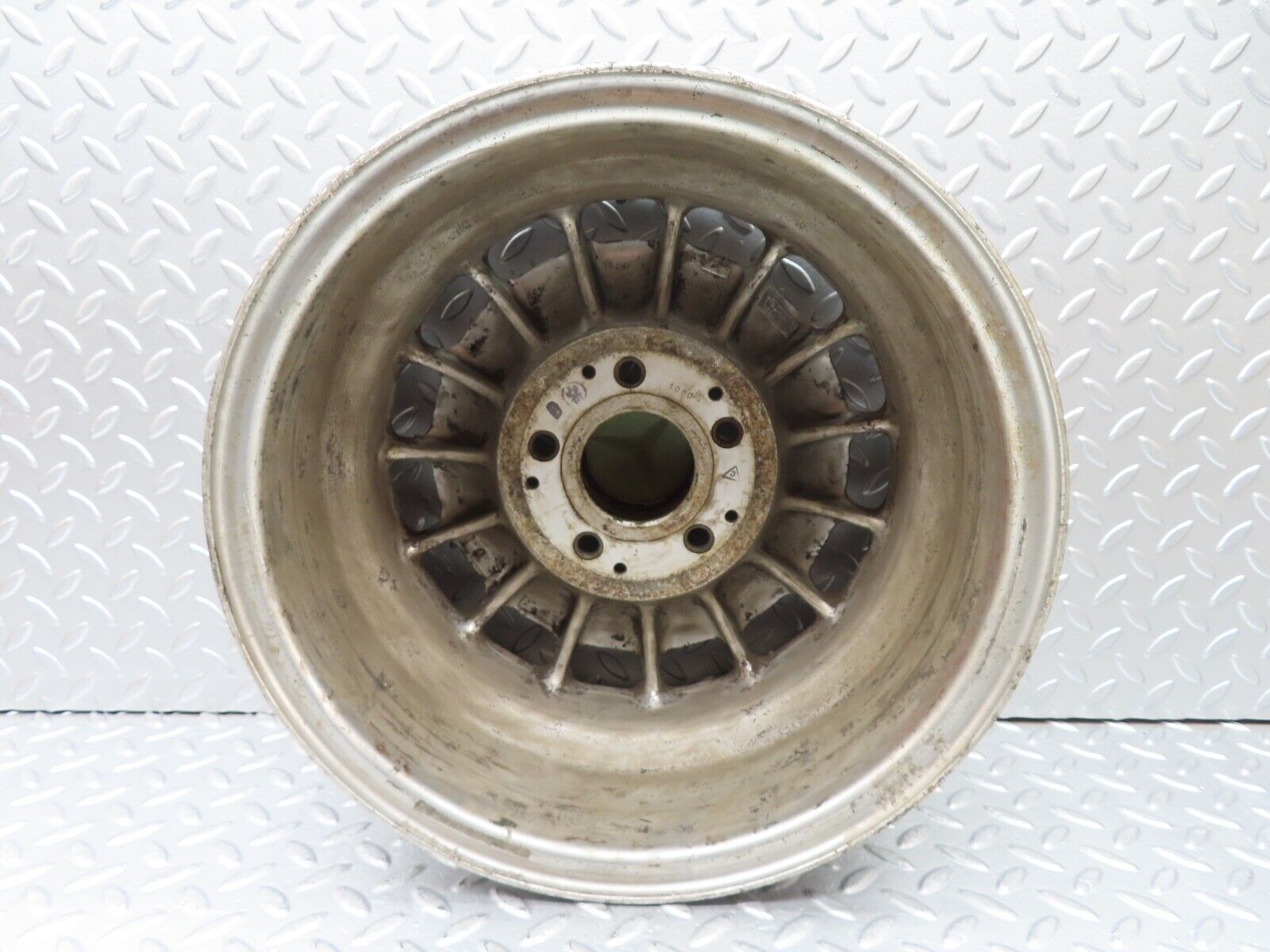 20211 Mercedes-Benz Alloy Wheel Mexican Hat 6.5Jx14H2 ET30 1084001002