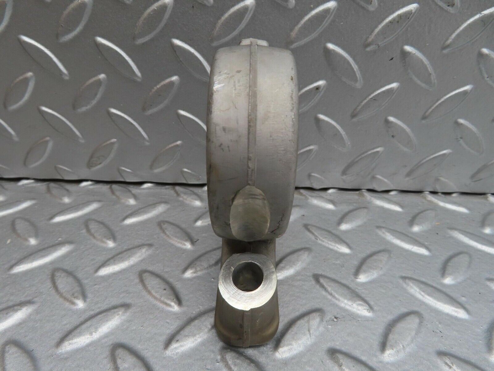 13731 Mercedes-Benz R107 450SL Camshaft Tower Bearing 1160512712