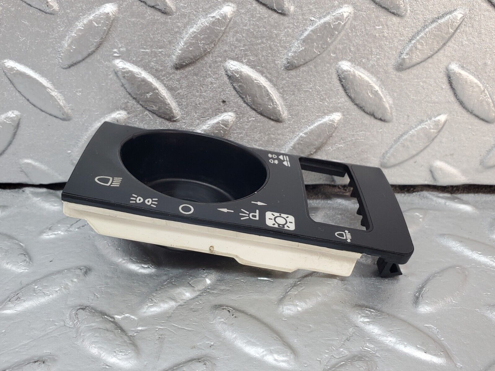 45599 Mercedes-Benz W126 420SE Headlight Switch Surround Cover Trim