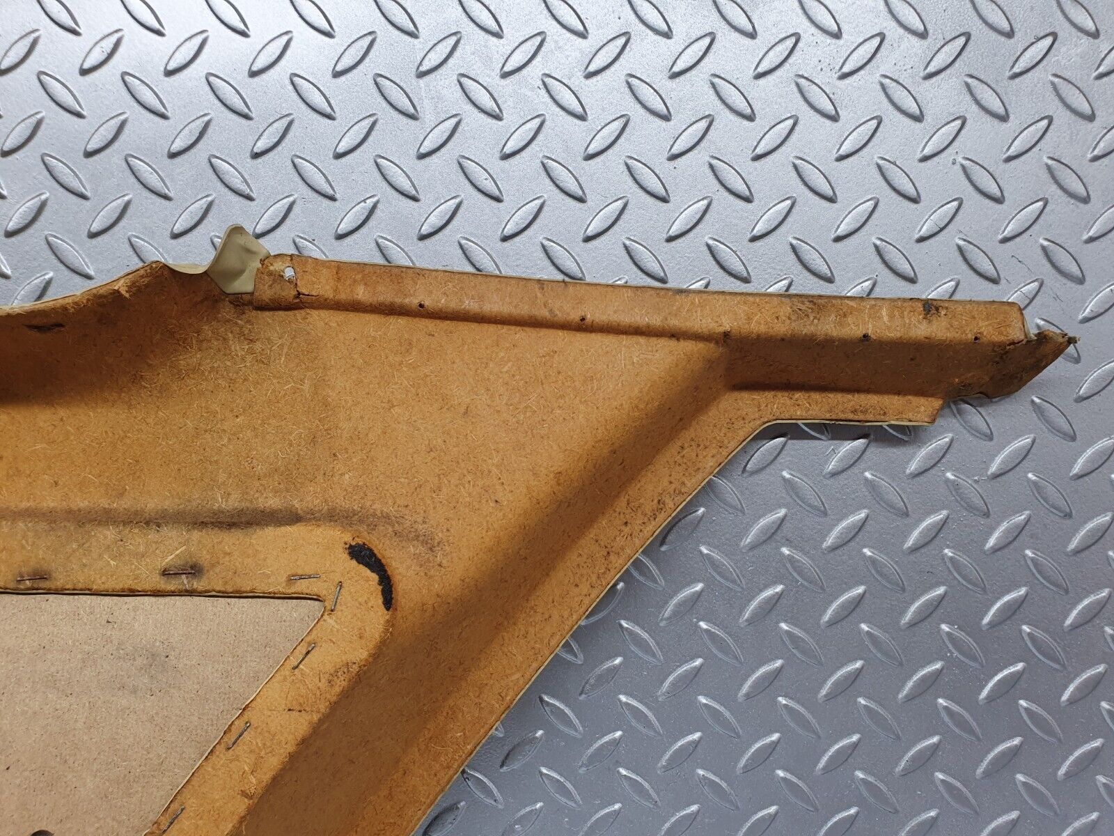 44052 Mercedes-Benz C123 230CE Coupe Rear Left Card Panel Beige