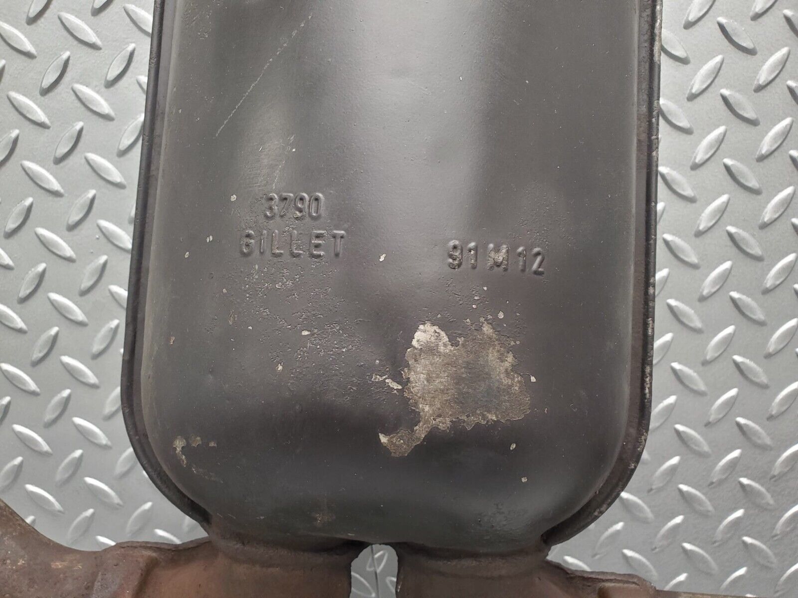 46102 Mercedes-Benz W126 420SE Exhaust Middle Silencer 1264913801