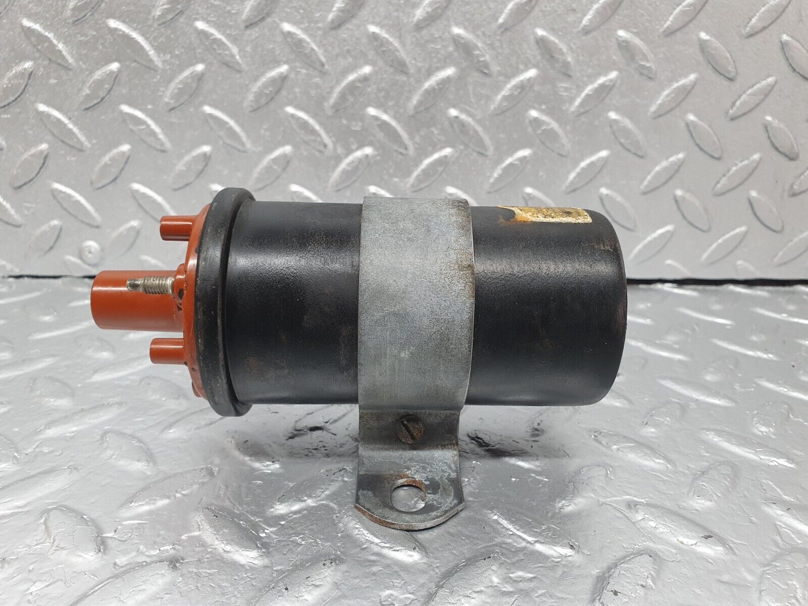 42859 Mercedes-Benz W201 190 2.0L Ignition Coil Bosch 0221118307 0001584003