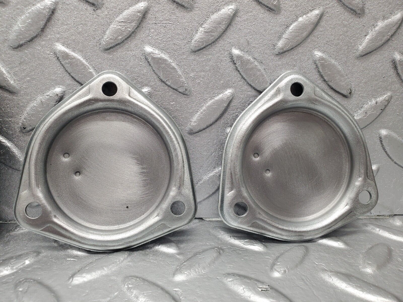 46726 Mercedes-Benz C123 280CE Coupe Camshaft Access Cover Plate