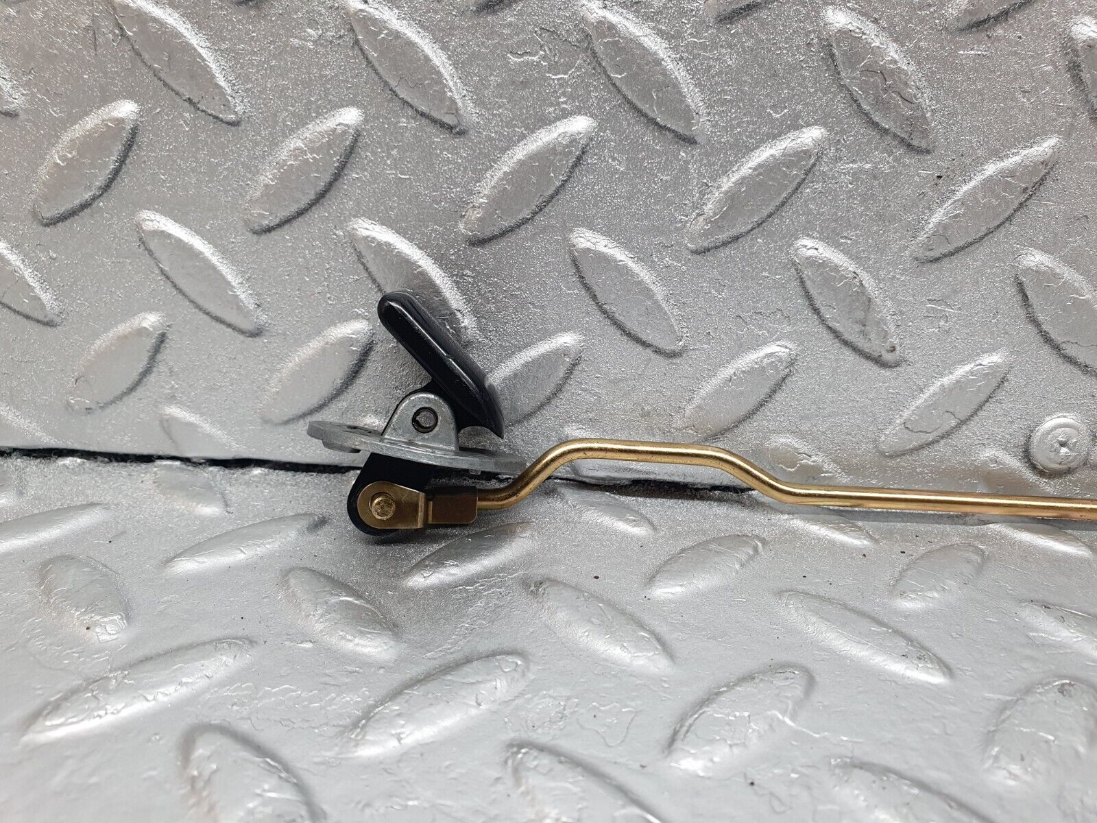 43992 Mercedes-Benz C123 230CE Coupe Door Lock Handle Right Side