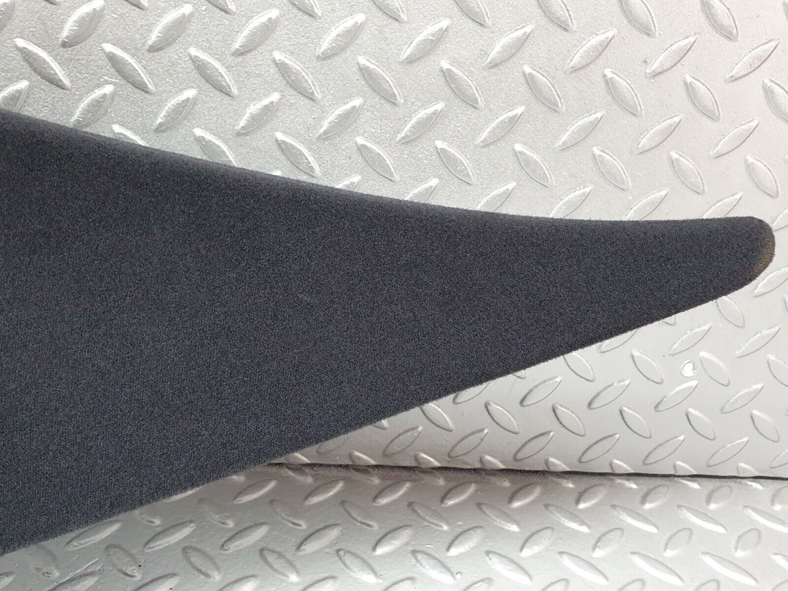 41757 Mercedes-Benz W202 C200 C Pillar Cover Panel Right Side Grey 2026950244