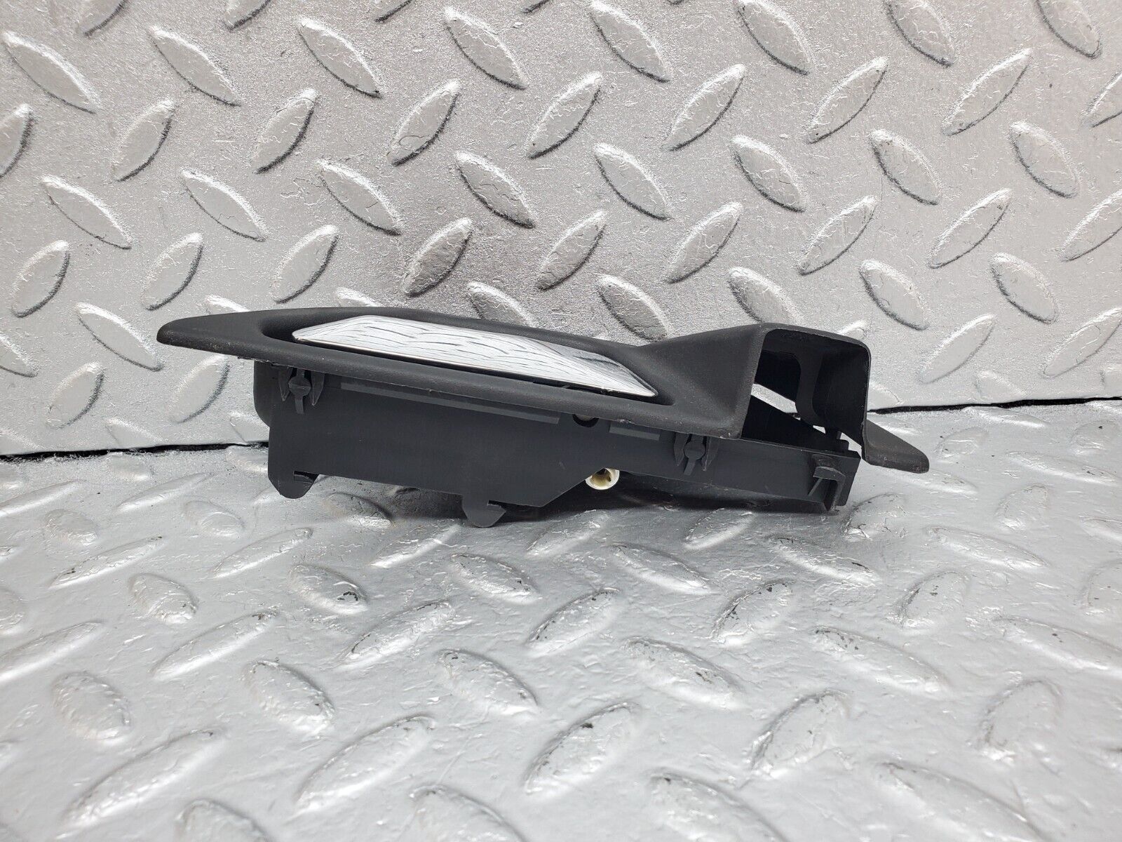 44742 Mercedes-Benz W124 220E Interior Door Handle Front Right 1247600261