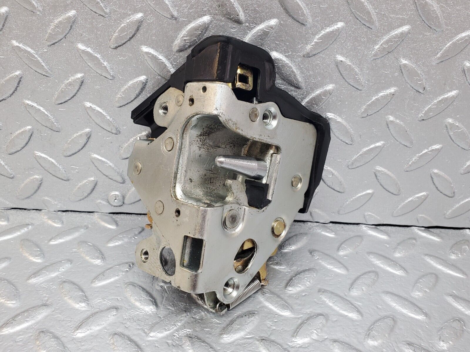 44439 Mercedes-Benz W123 280E Rear Right Door Lock Mechanism 1237330208