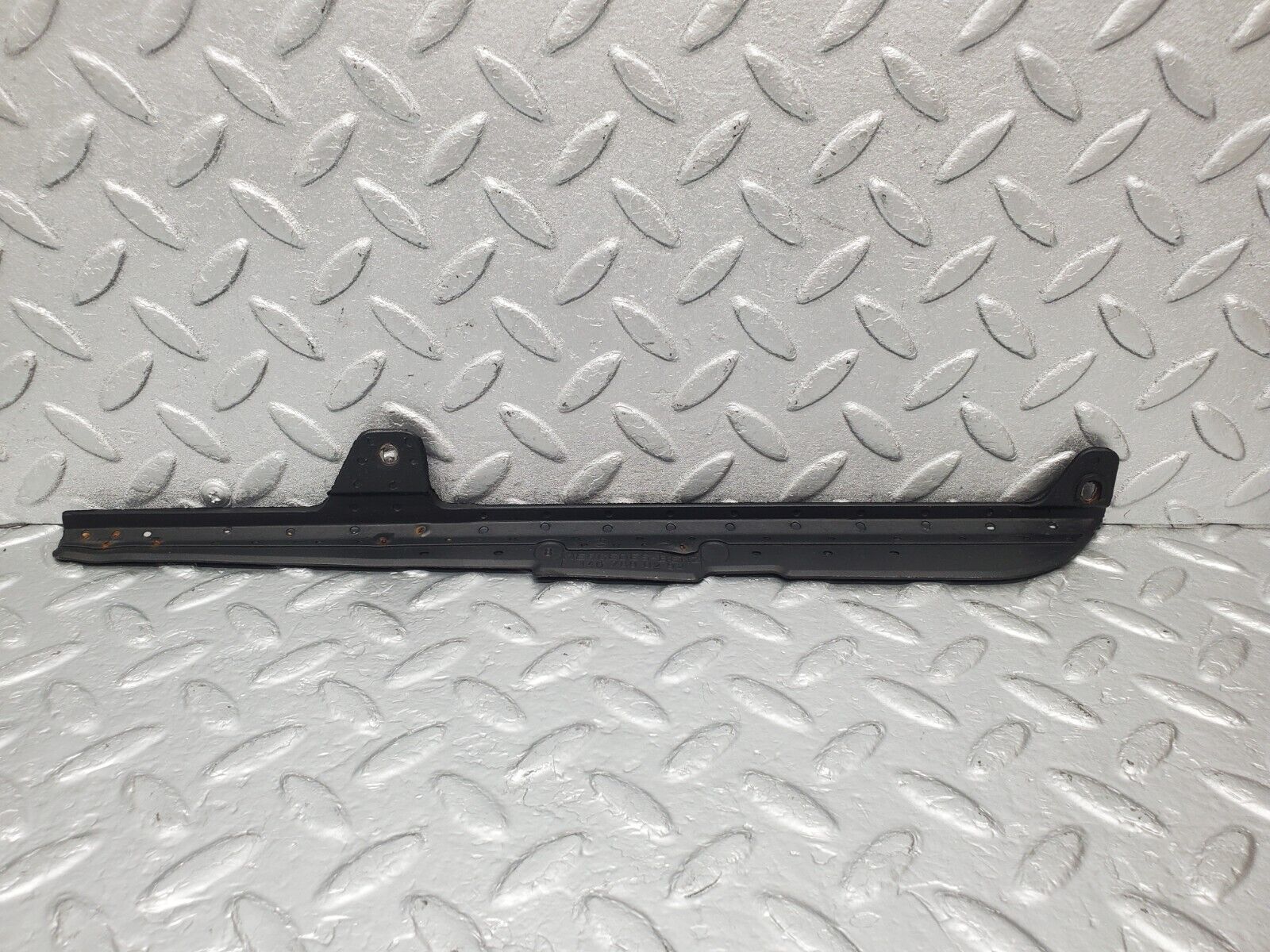 46148 Mercedes-Benz W124 Sunroof Rubber Cover 1407800292 1407800192