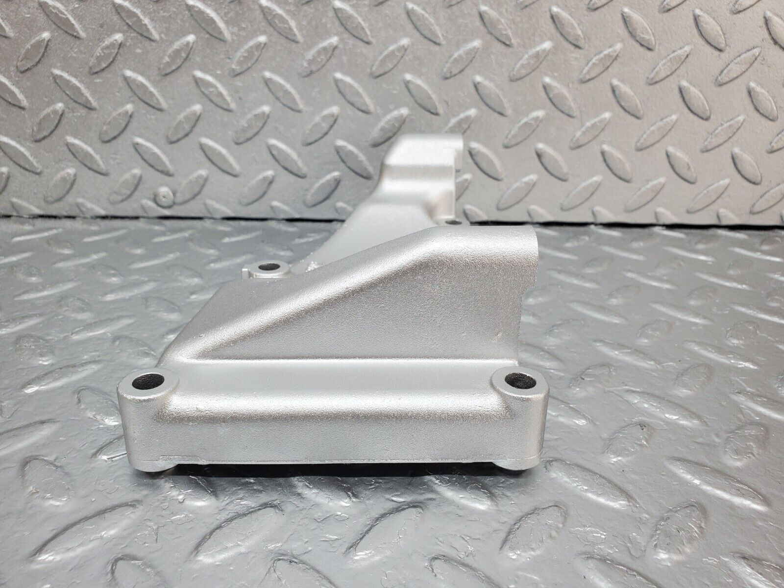 45080 Mercedes-Benz R129 300SL Coupe Alternator Generator Bracket 1031550435