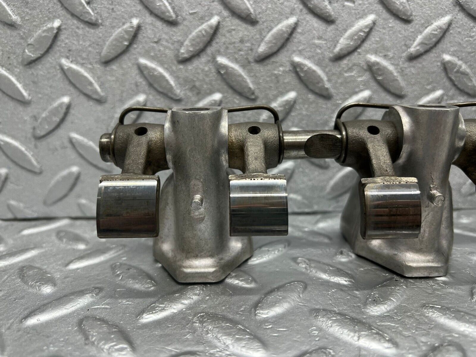 46326 Mercedes-Benz W123 300D Camshaft Rocker Arm 5 Cylinder 6160550010