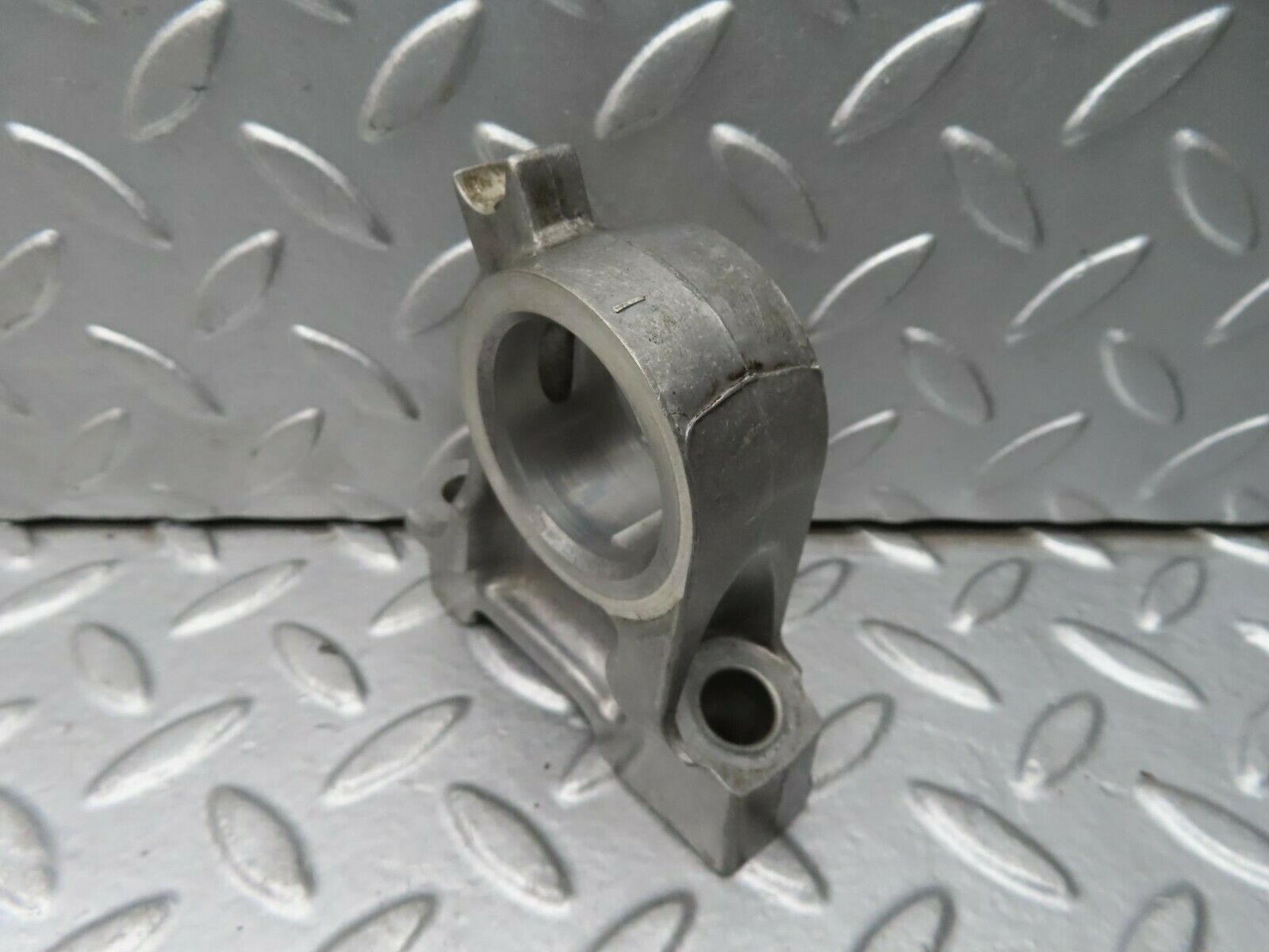 15639 Mercedes-Benz R107 450SL Camshaft Tower Bearing 1160513310