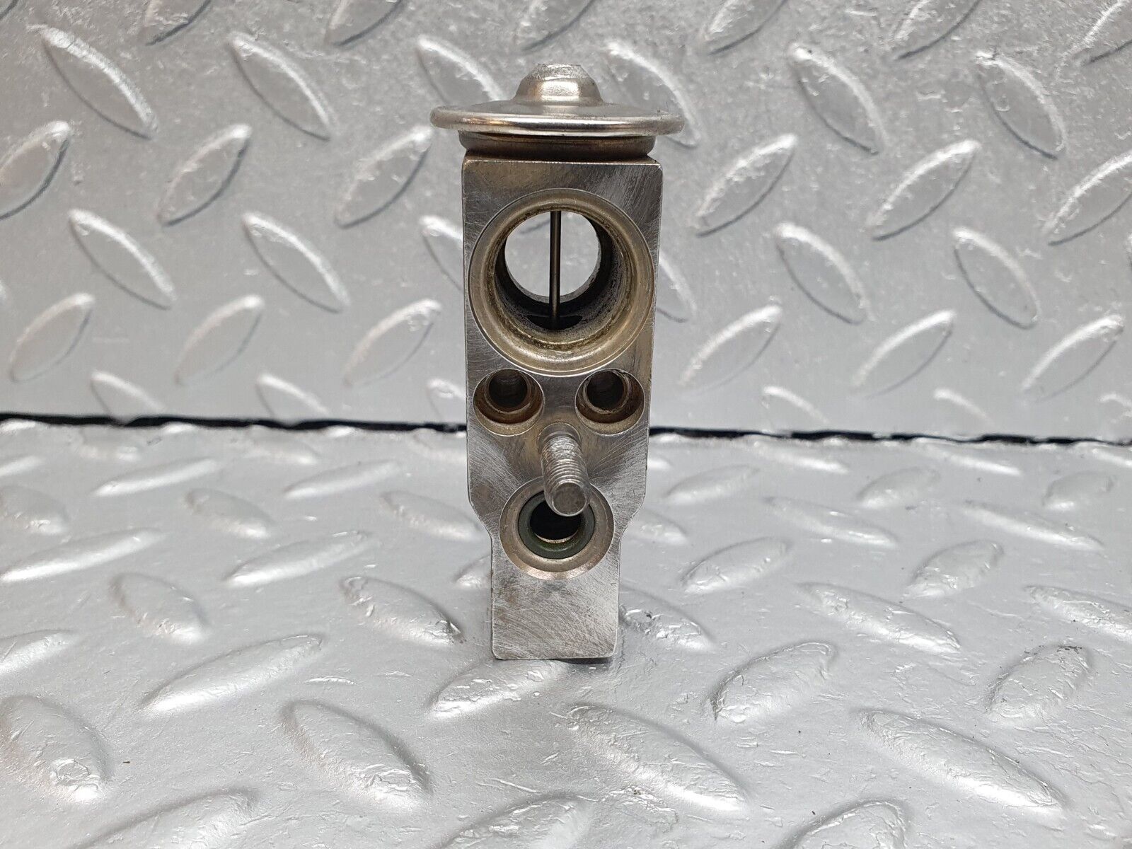 41918 Mercedes-Benz W202 C200 Air Conditioning Expansion Valve 2028300184