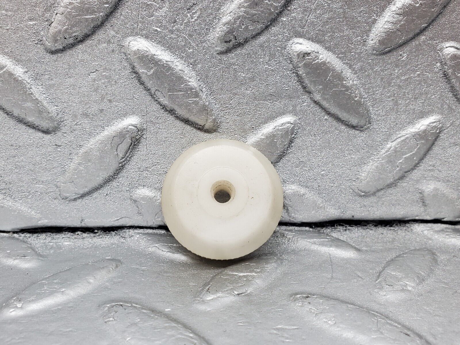 45883 Mercedes-Benz W126 420SE Indicator Light Holder