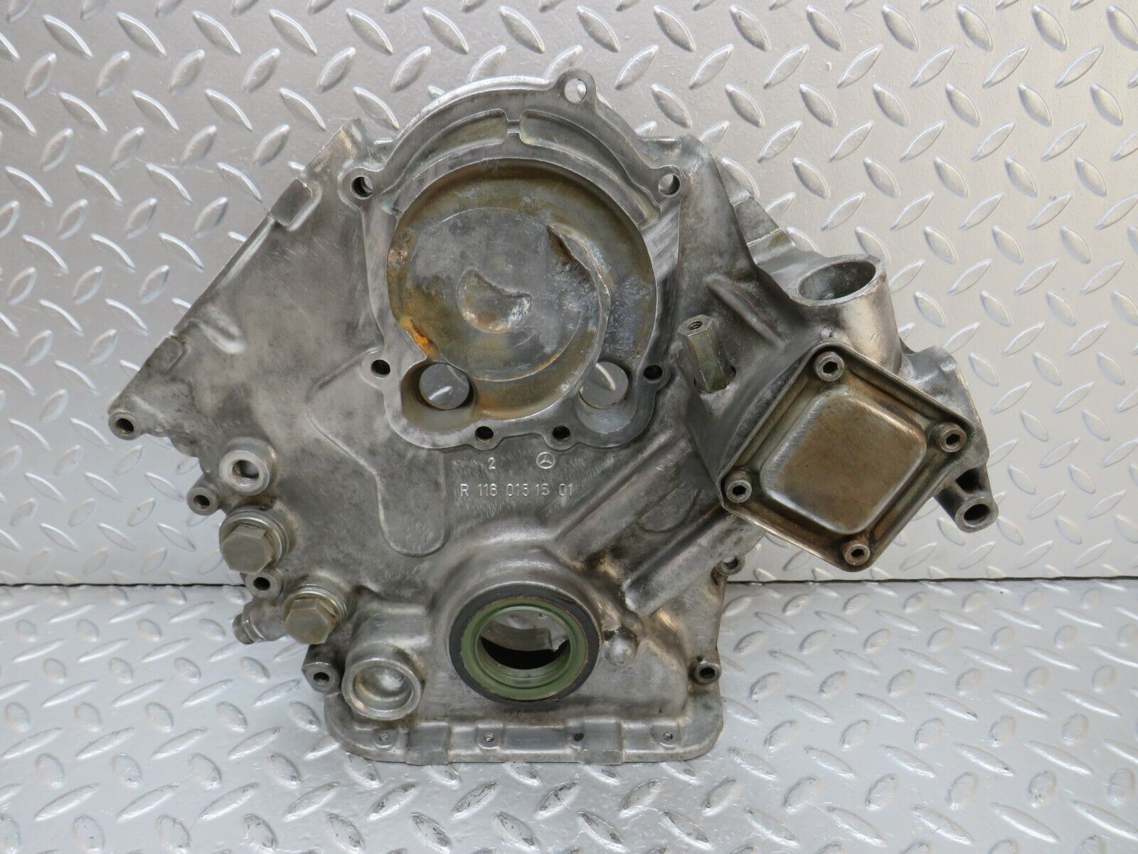 32846 Mercedes-Benz C107 R107 350 V8 Timing Chain Cover 1160151501