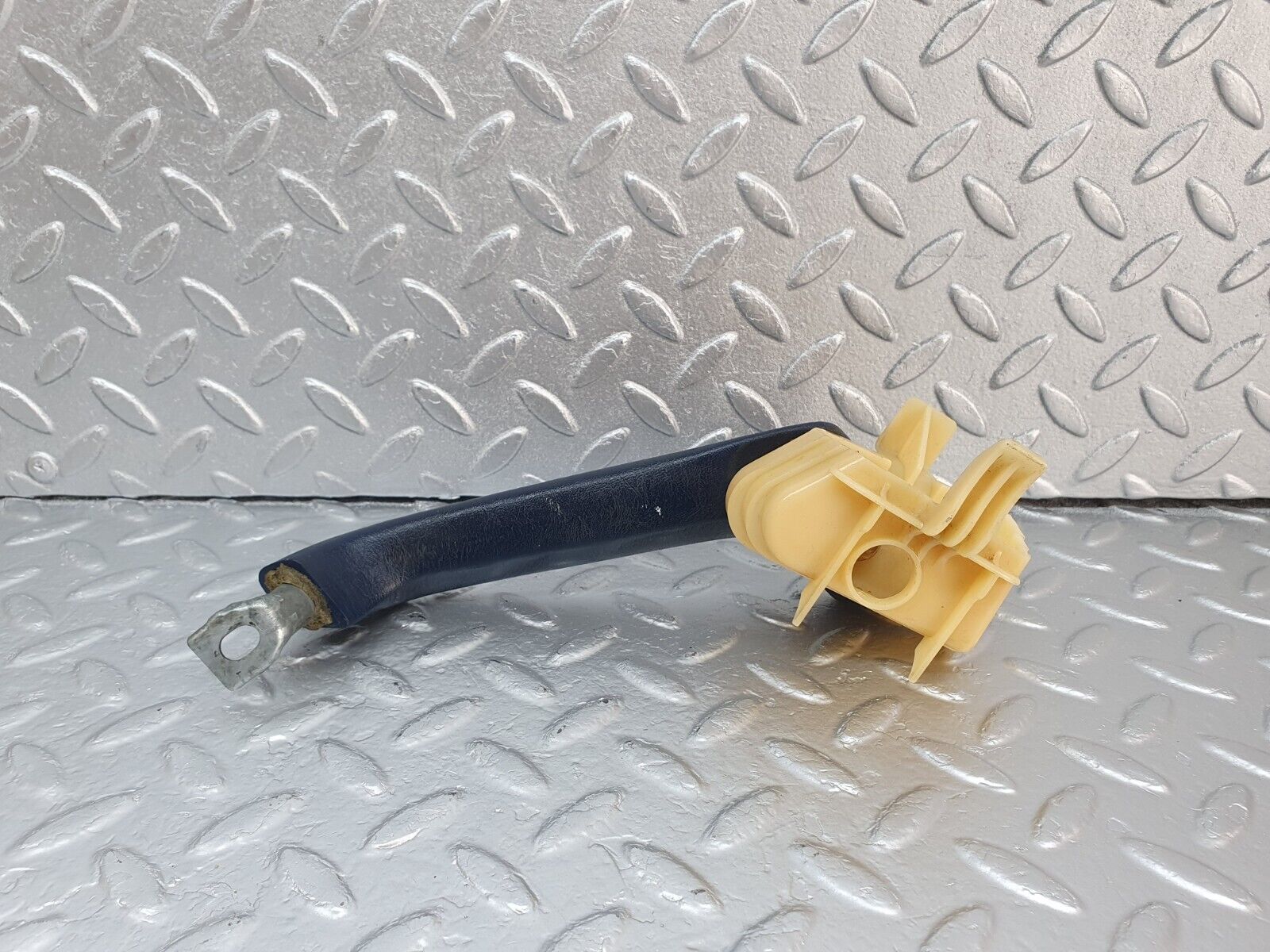 42847 Mercedes-Benz W201 190 2.0L Interior Door Handle Blue Right 2018100451 2017200228