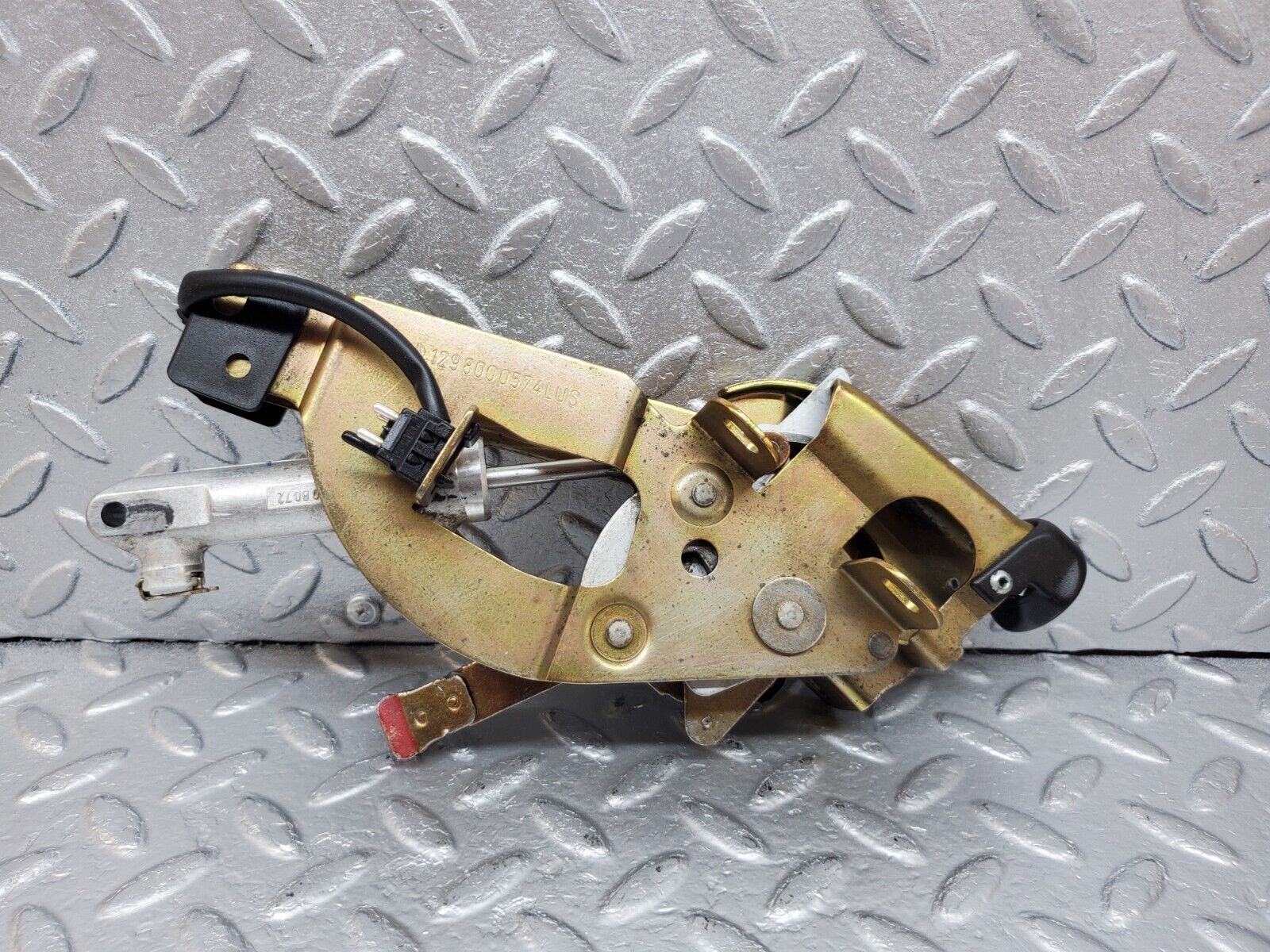 44983 Mercedes-Benz R129 300SL Coupe Rear Left Roof Lock Mechanism 1298000574