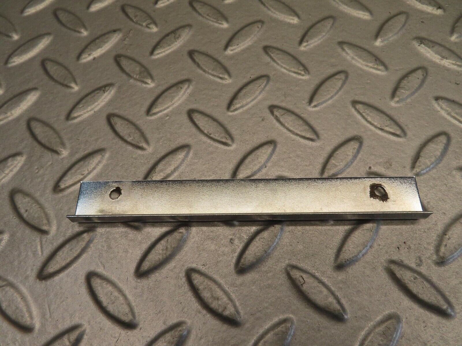 11759 Mercedes-Benz R107 450SL Chrome Cover Footwell Right