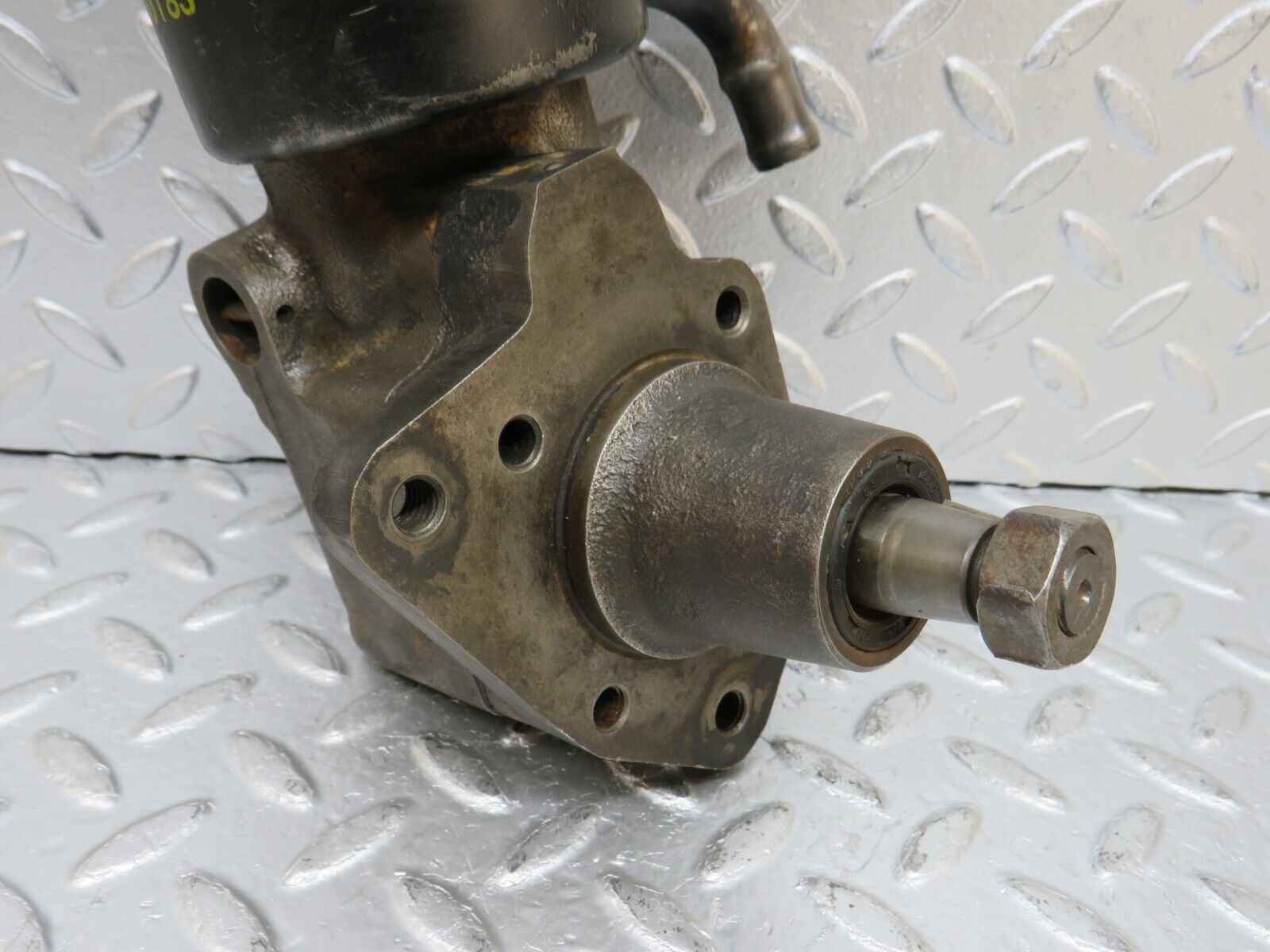 32812 Mercedes-Benz C107 R107 350 V8 Power Steering Pump 1164600183