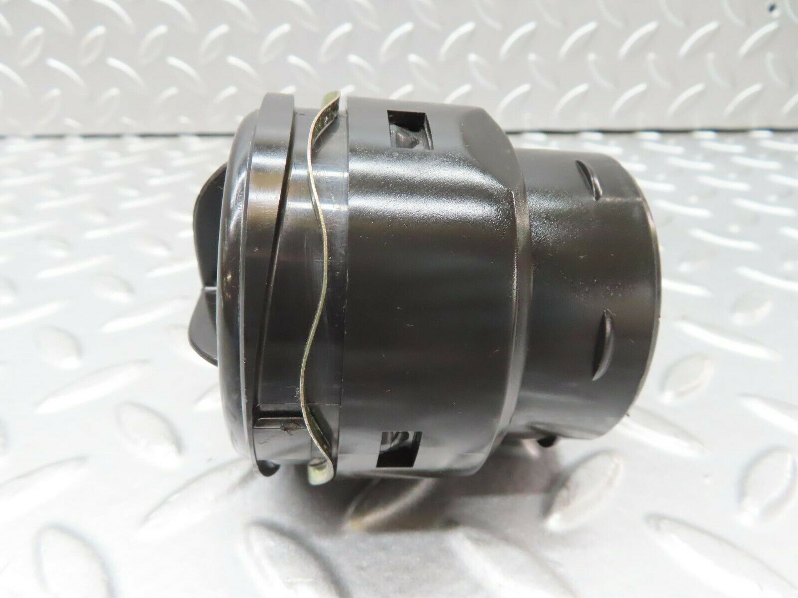 15601 Mercedes-Benz R107 450SL Dashboard Air Vent