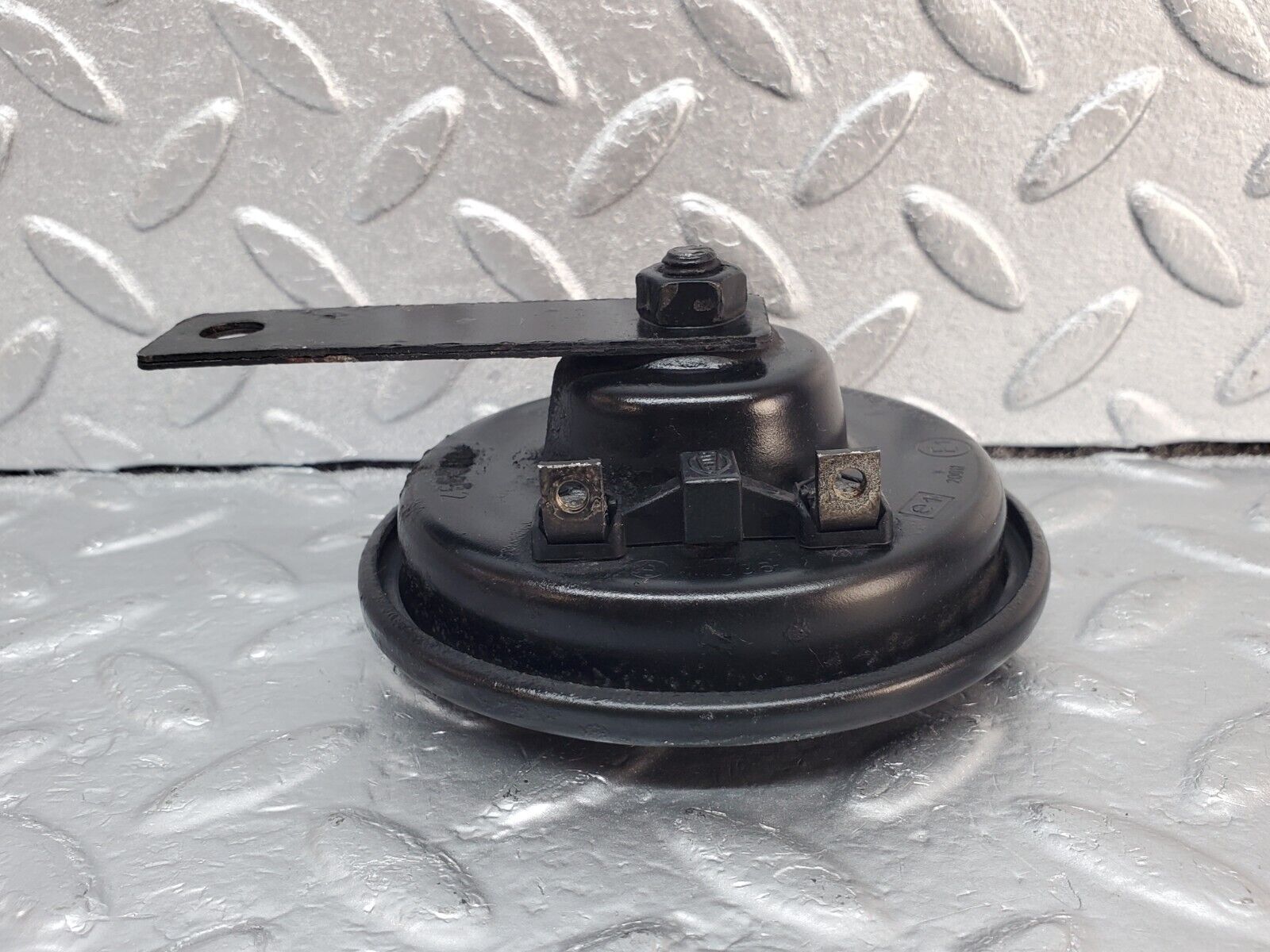 45685 Mercedes-Benz W126 420SE Horn 002952 0035422820