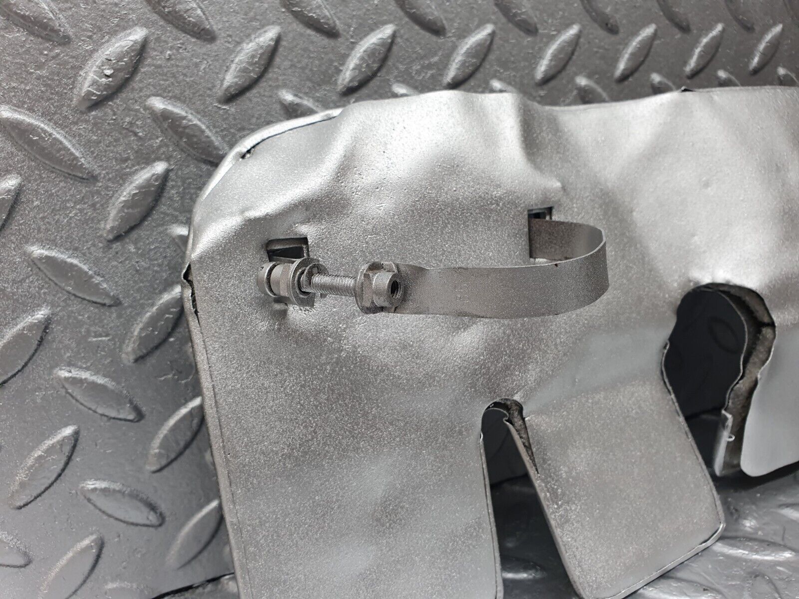 43137 Mercedes-Benz W108 280SE Heat Shield