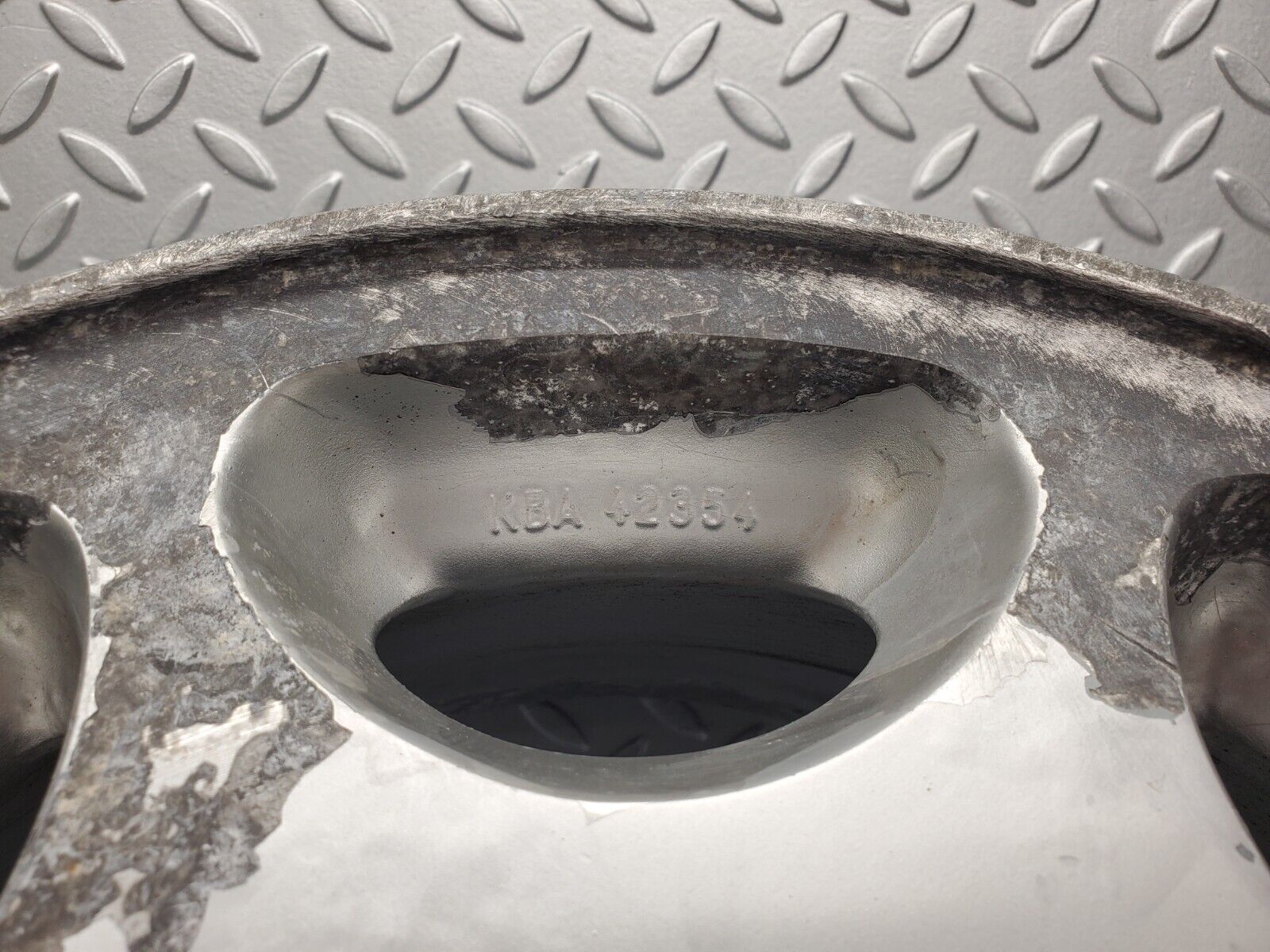 46105 Mercedes-Benz Alloy Wheel 7Jx15H2 ET35 KBA42354