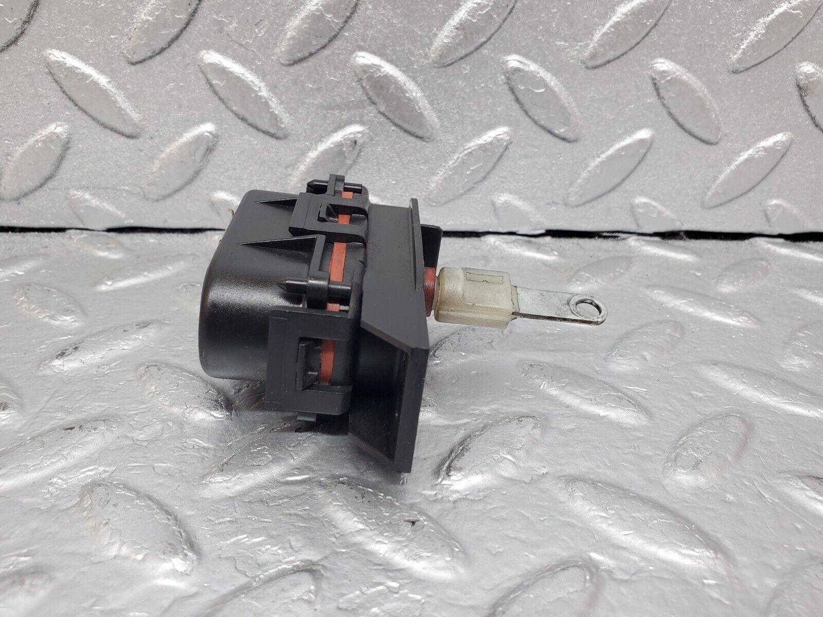 44912 Mercedes-Benz R129 300SL Coupe Heater Box Vacuum Actuator