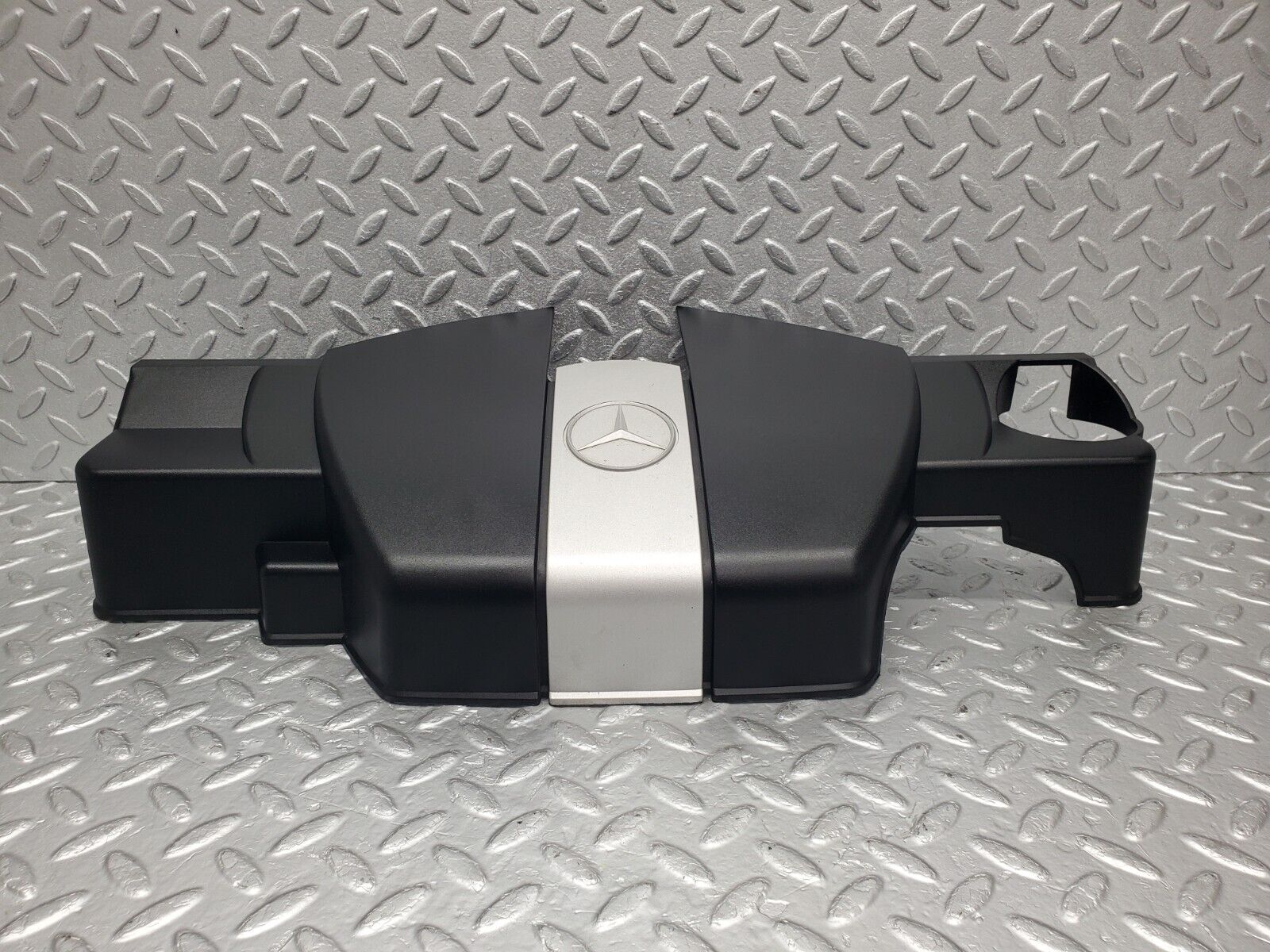 46736 Mercedes-Benz R129 320SL Coupe Engine Cover 1120100367