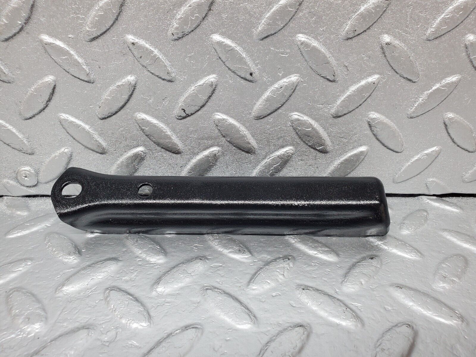 45270 Mercedes-Benz R129 300SL Coupe Air Intake Manifold Bracket