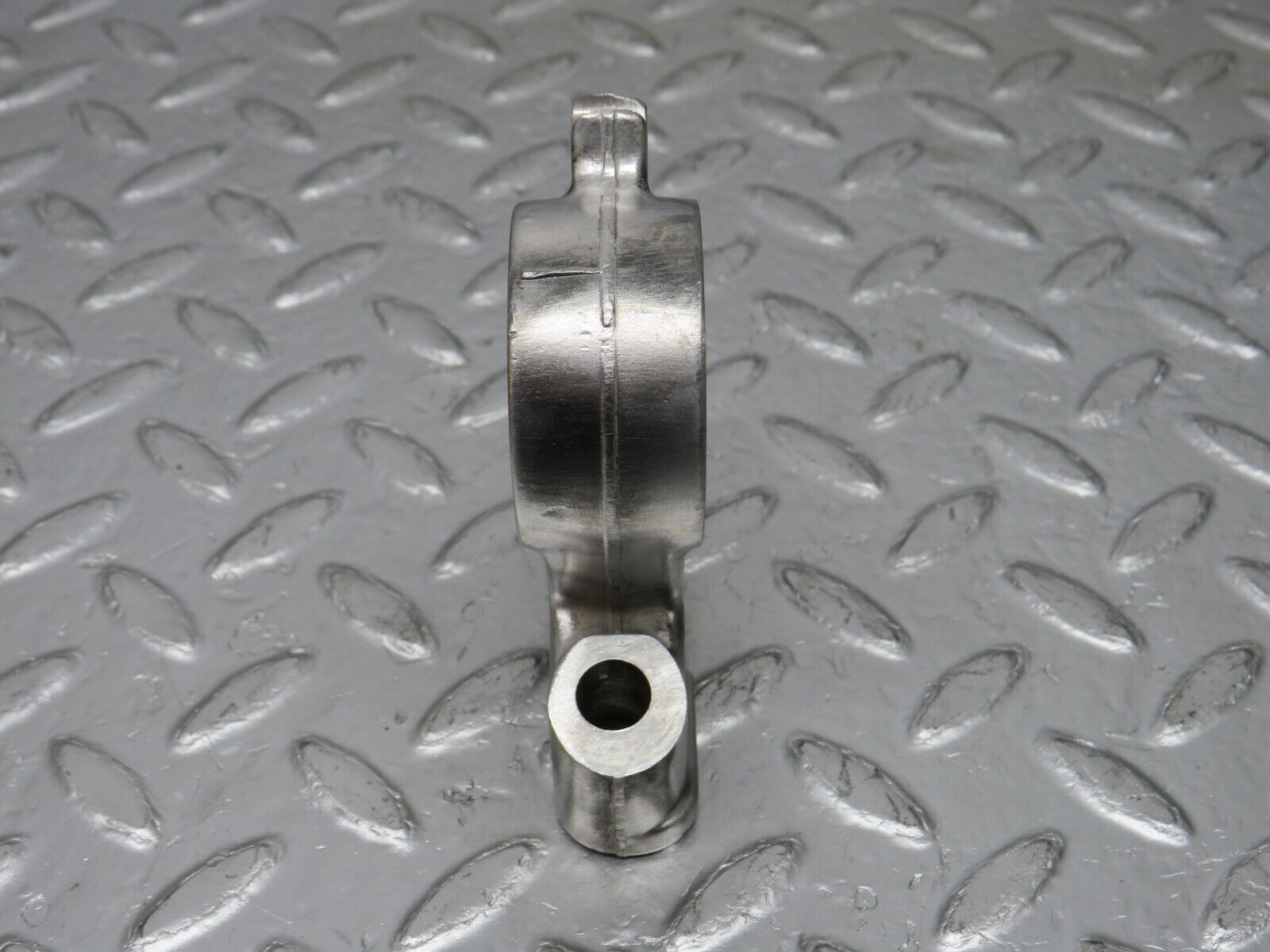 32992 Mercedes-Benz C107 R107 350 V8 Camshaft Tower Bearing 1160511810