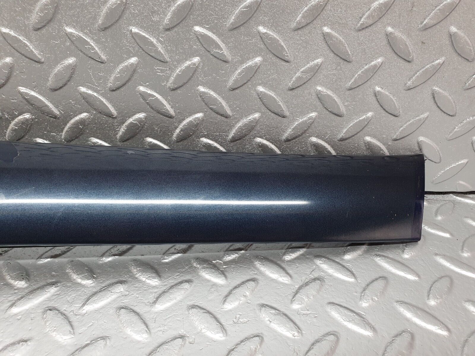 42207 Mercedes-Benz R129 320SL Coupe A Pillar Exterior Trim Cover Right 1296982430