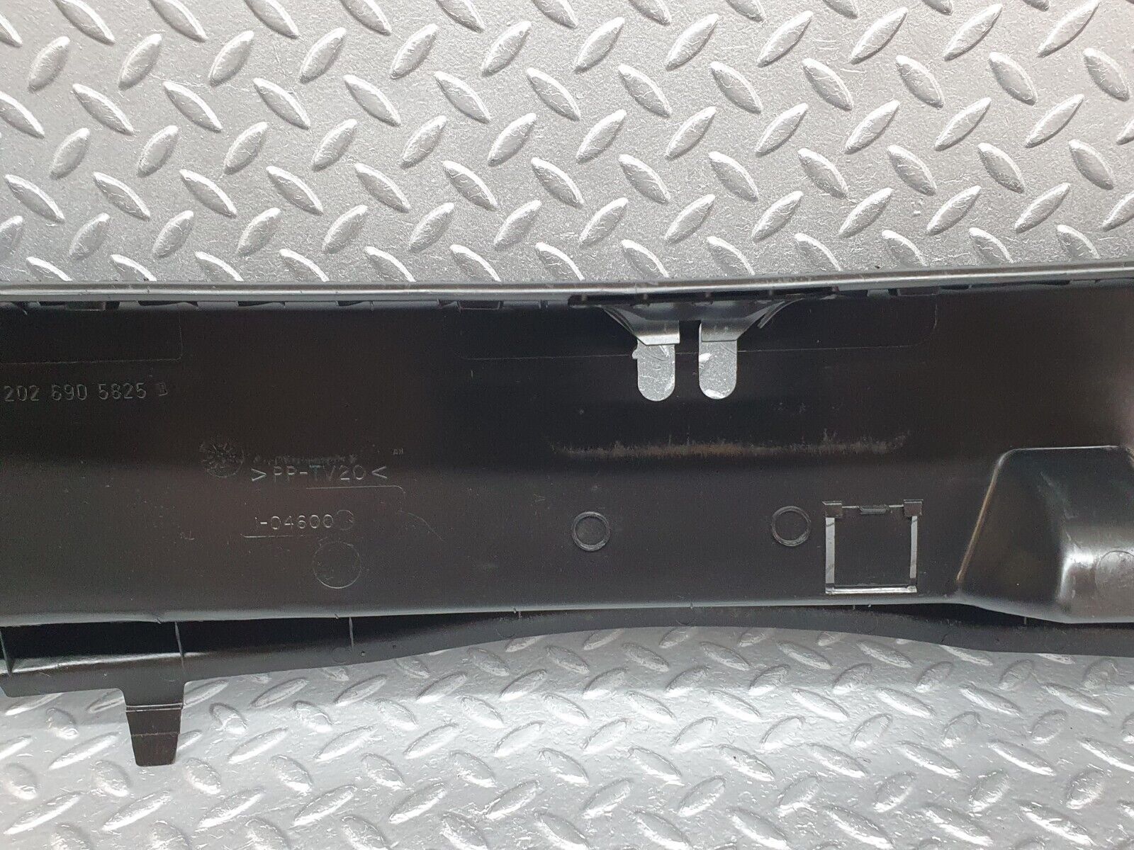 41756 Mercedes-Benz W202 C200 Trunk Lock Trim Panel 2026905825