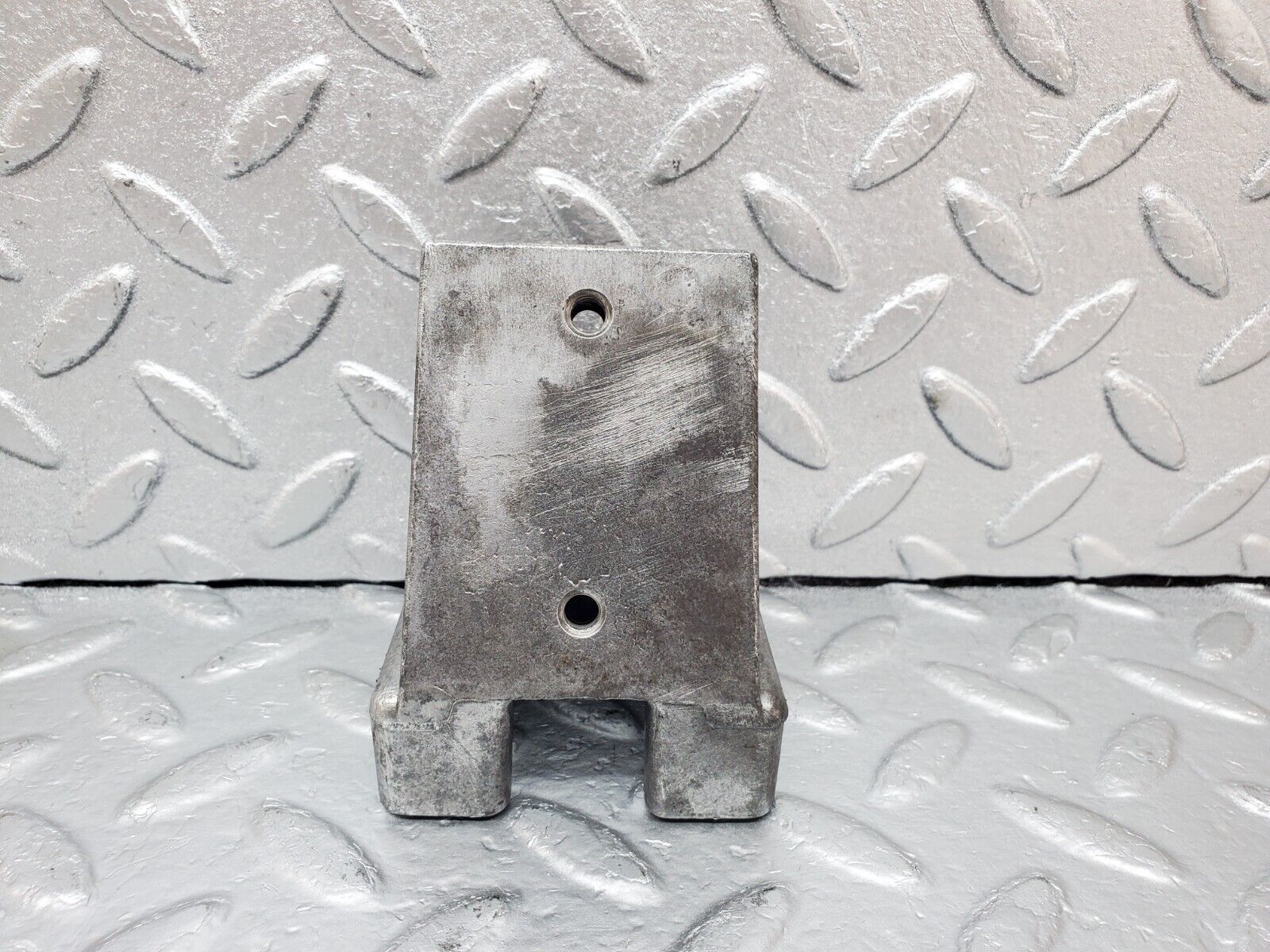 44819 Mercedes-Benz W124 220E Ignition Coil Bracket 1111580140