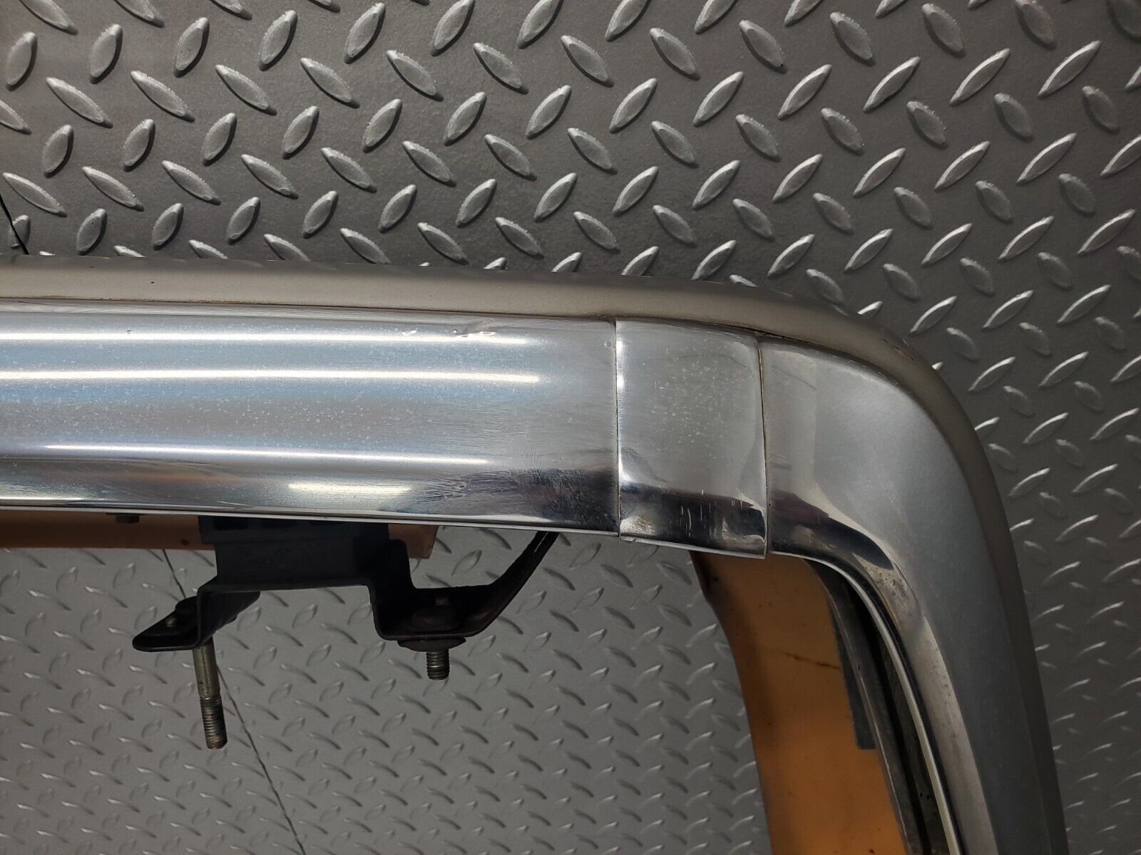 46074 Mercedes-Benz W126 420SE Rear Bumper 1268851105