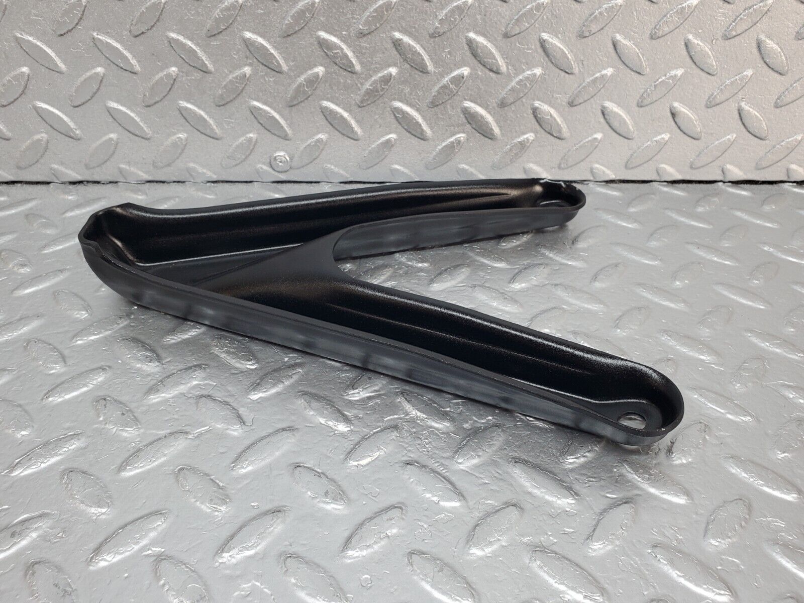 44810 Mercedes-Benz W124 220E Air Intake Manifold Bracket