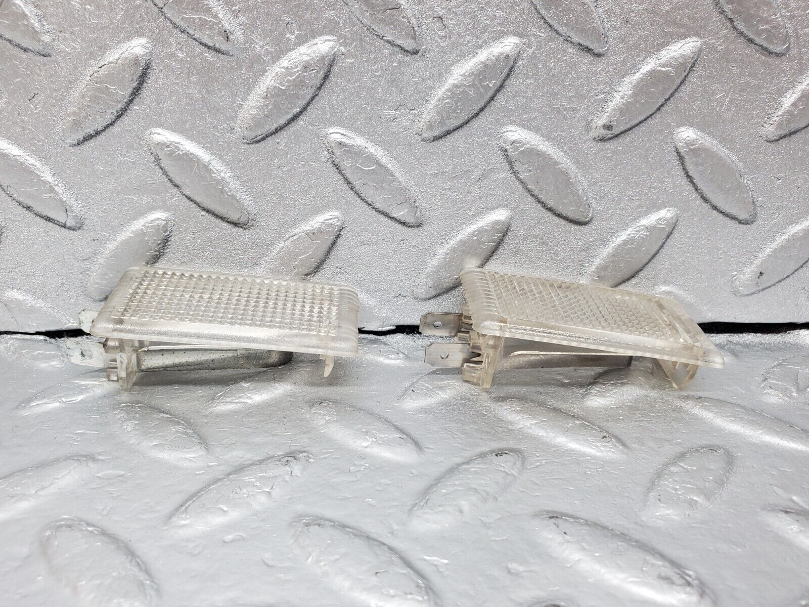 45741 Mercedes-Benz W126 420SE Door Interior Light 2x