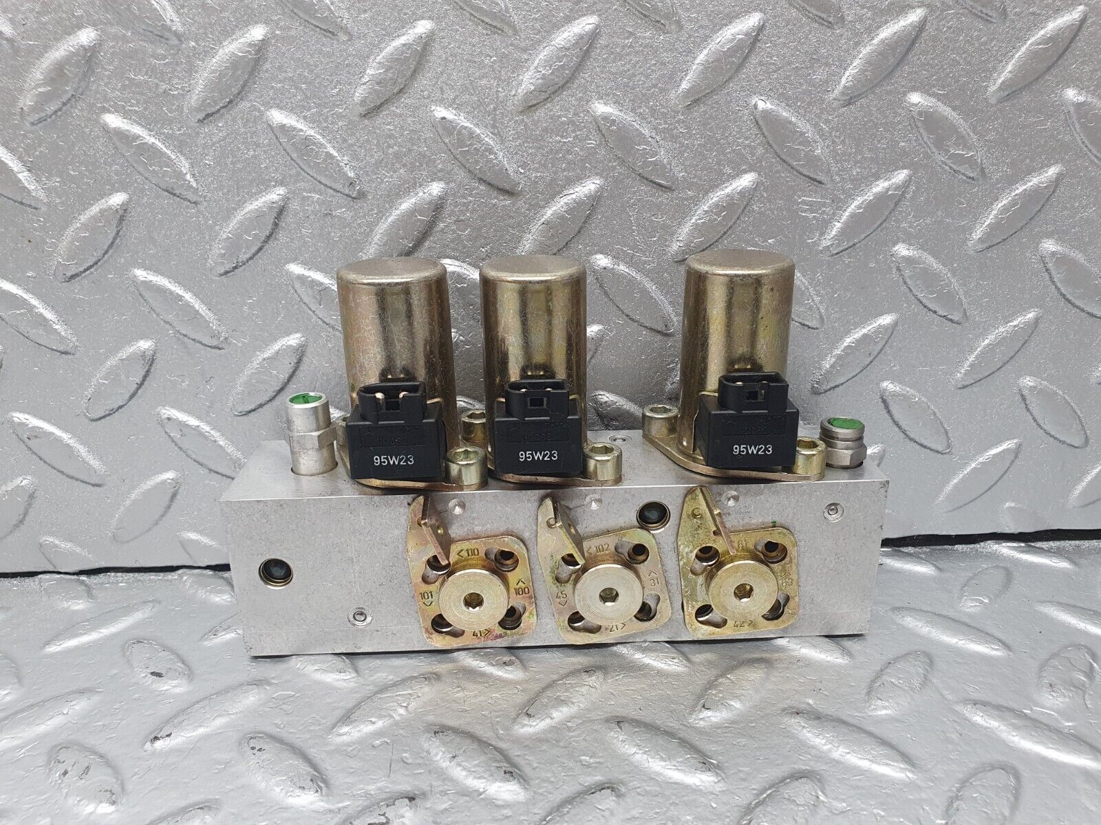 42480 Mercedes-Benz R129 320SL Coupe Roof Hydraulic Valve Right 1298002678