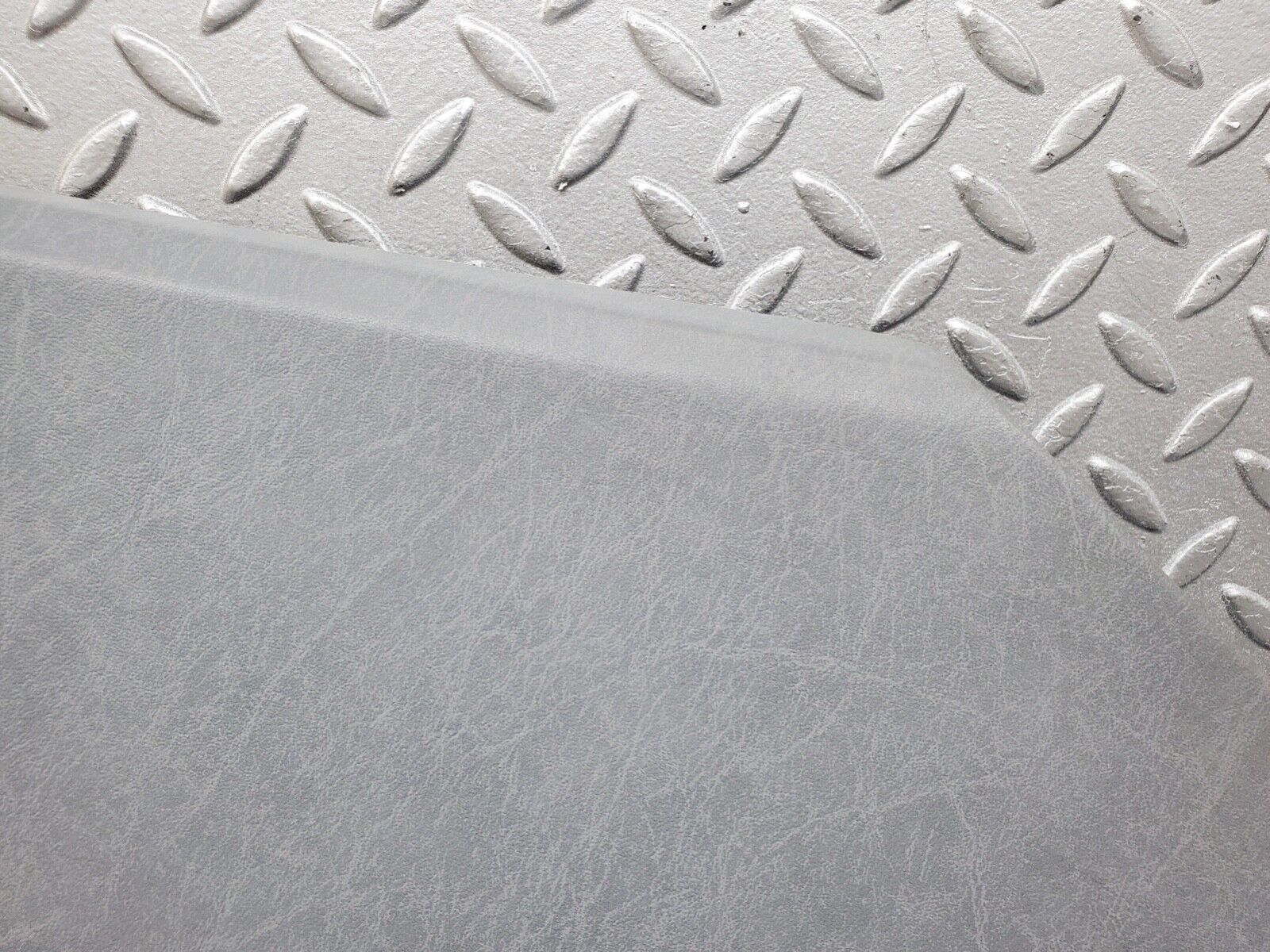 44638 Mercedes-Benz W124 220E C Pillar Cover Panel Left Side Grey 1246950730