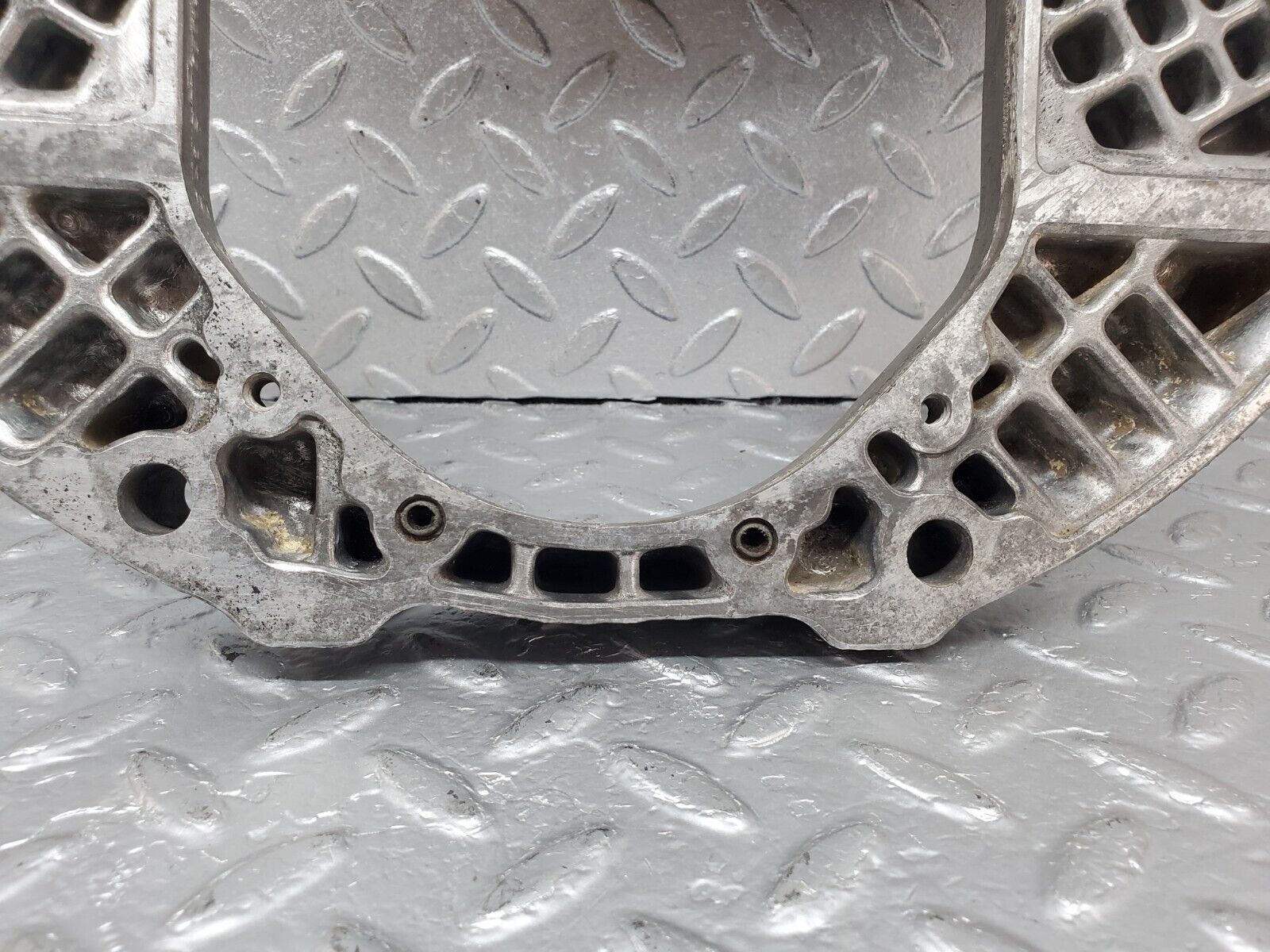 44518 Mercedes-Benz W123 280E Gearbox Flange 1100111545