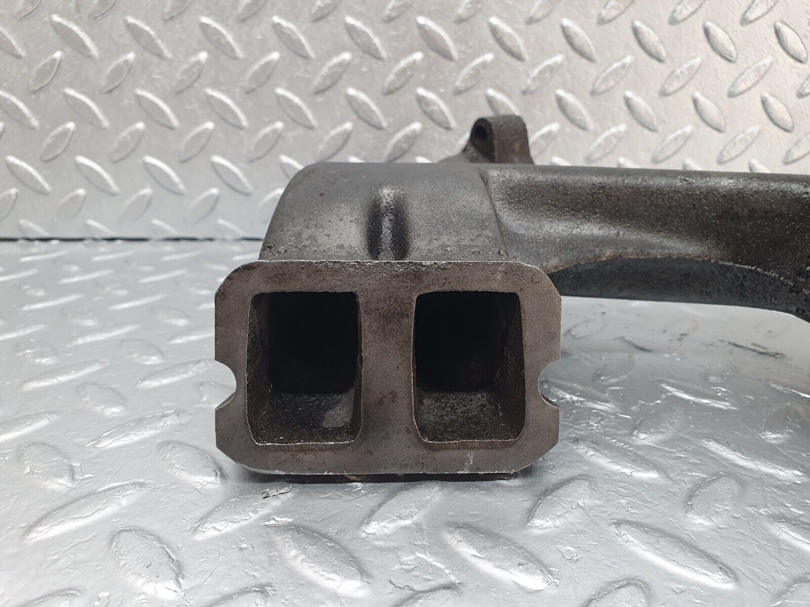 43318 Mercedes-Benz W108 280SE Exhaust Manifold Cylinder 1-3 1291420102