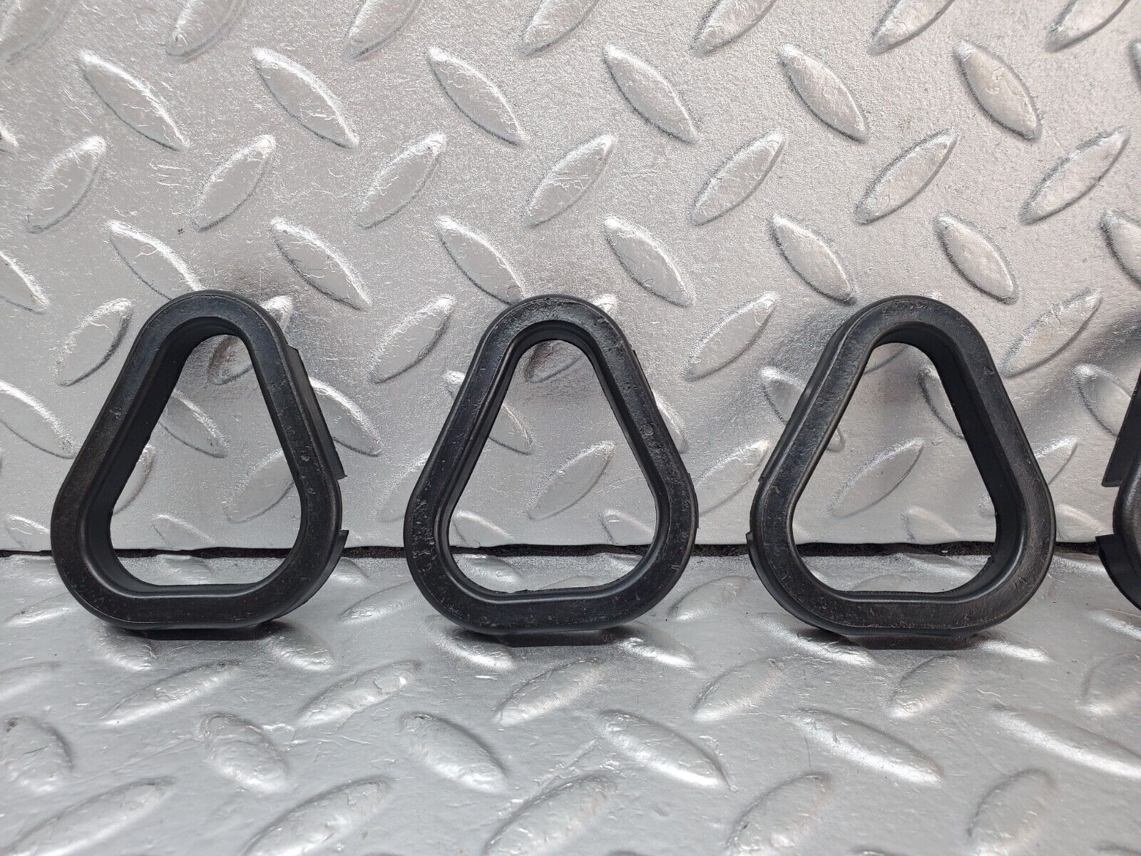 44435 Mercedes-Benz W123 280E Valve Cover Gasket Set