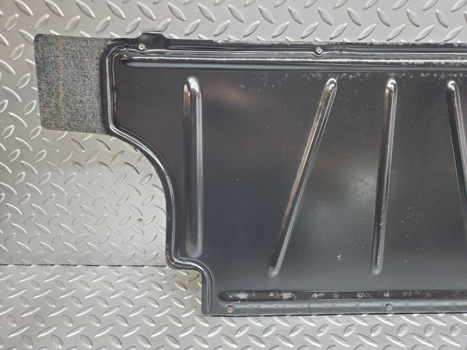 44409 Mercedes-Benz W123 280E Fuel Tank Cover Plate