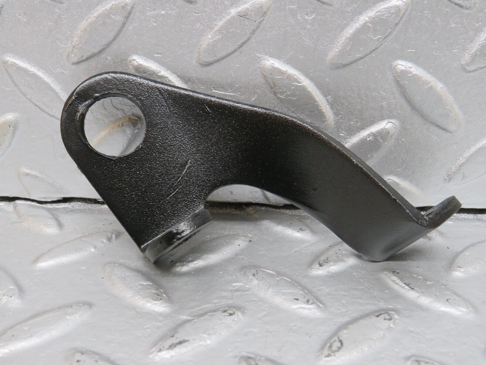 40091 Mercedes-Benz R107 350SL Engine Lifting Eyes Hooks