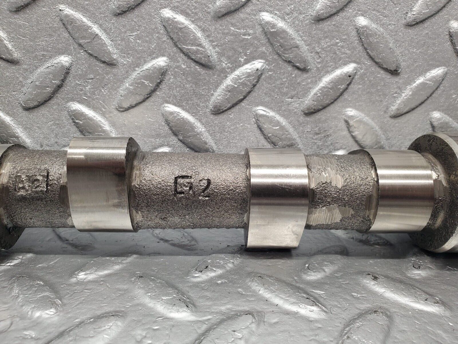 46325 Mercedes-Benz W123 300D Camshaft OM617