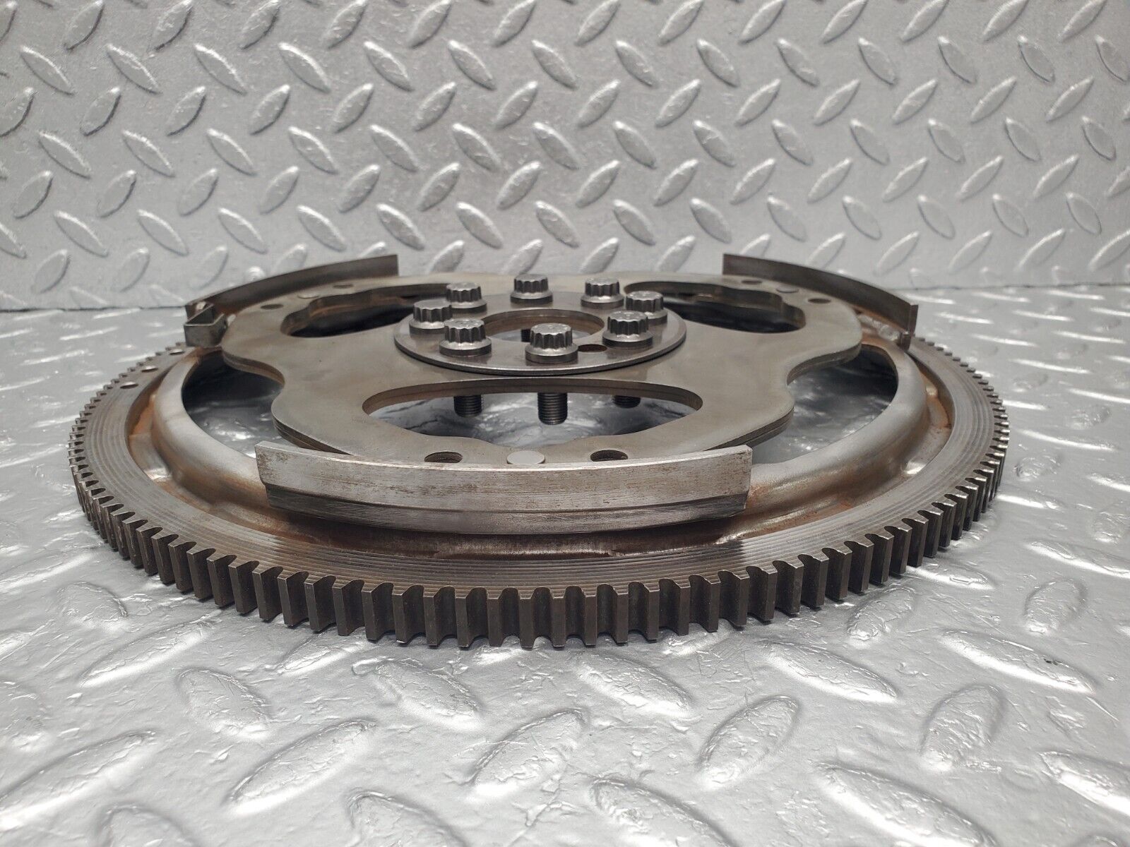 46220 Mercedes-Benz W124 280E Flywheel Starter Ring & Bolts 1040300112