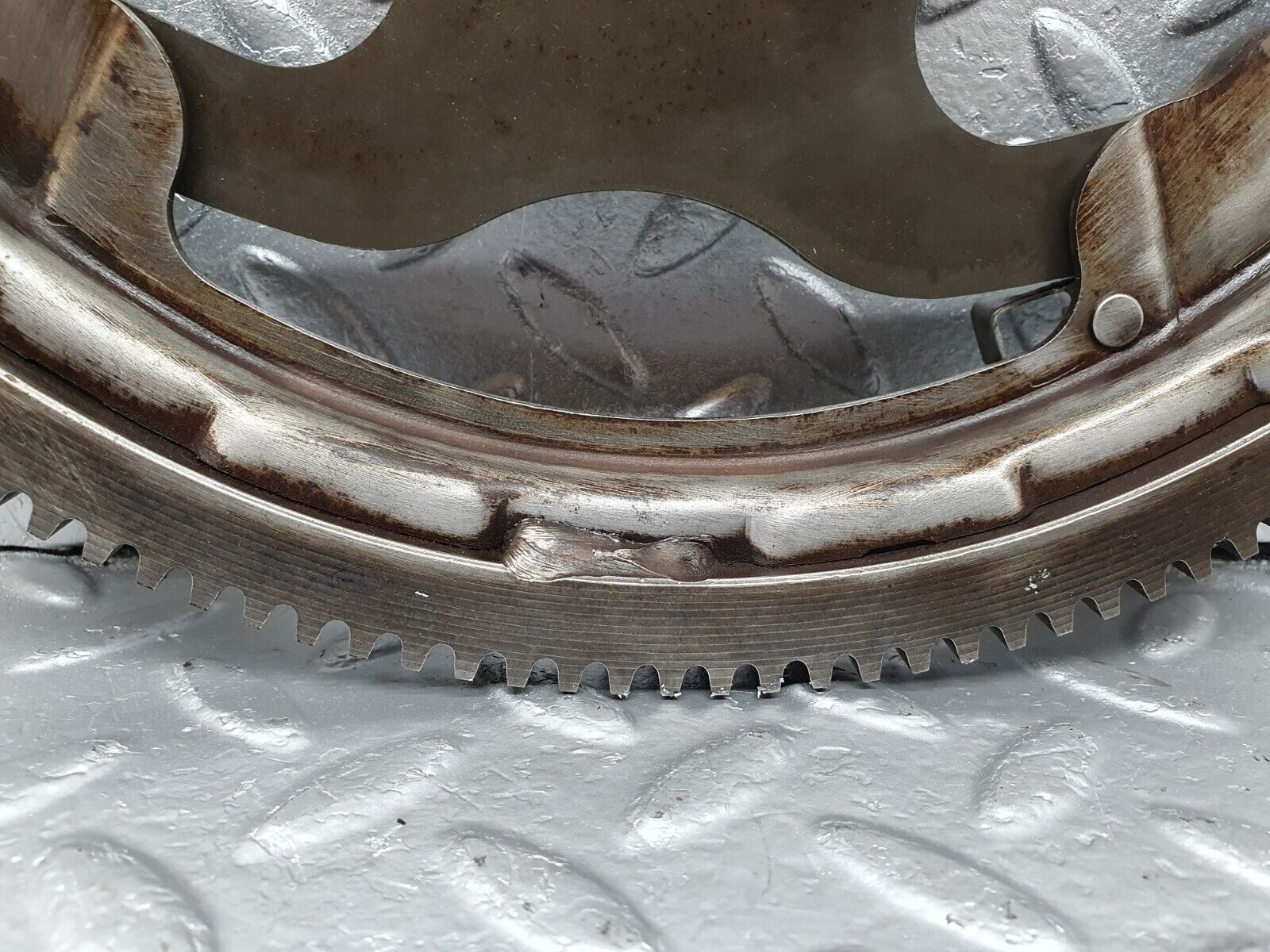 42566 Mercedes-Benz R129 320SL Coupe Flywheel Starter Ring & Bolts 1040300112